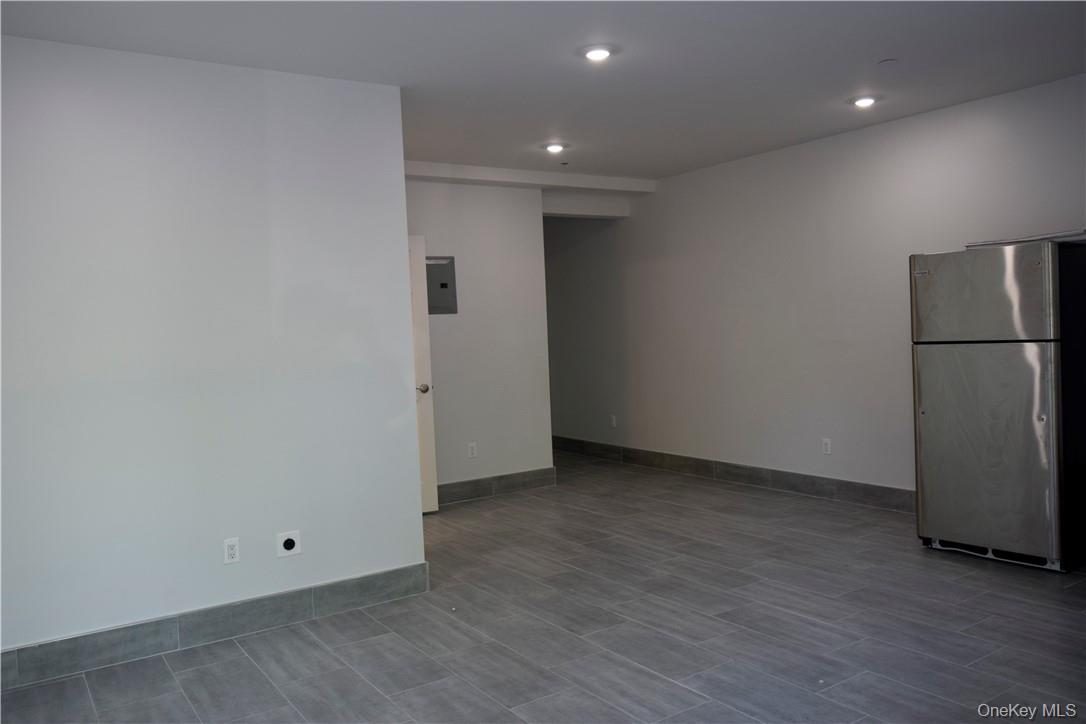 2115 Burr Avenue # Fl 1, Bronx, NY 10461