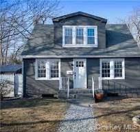 97 Berry Street, Lindenhurst, NY 11757