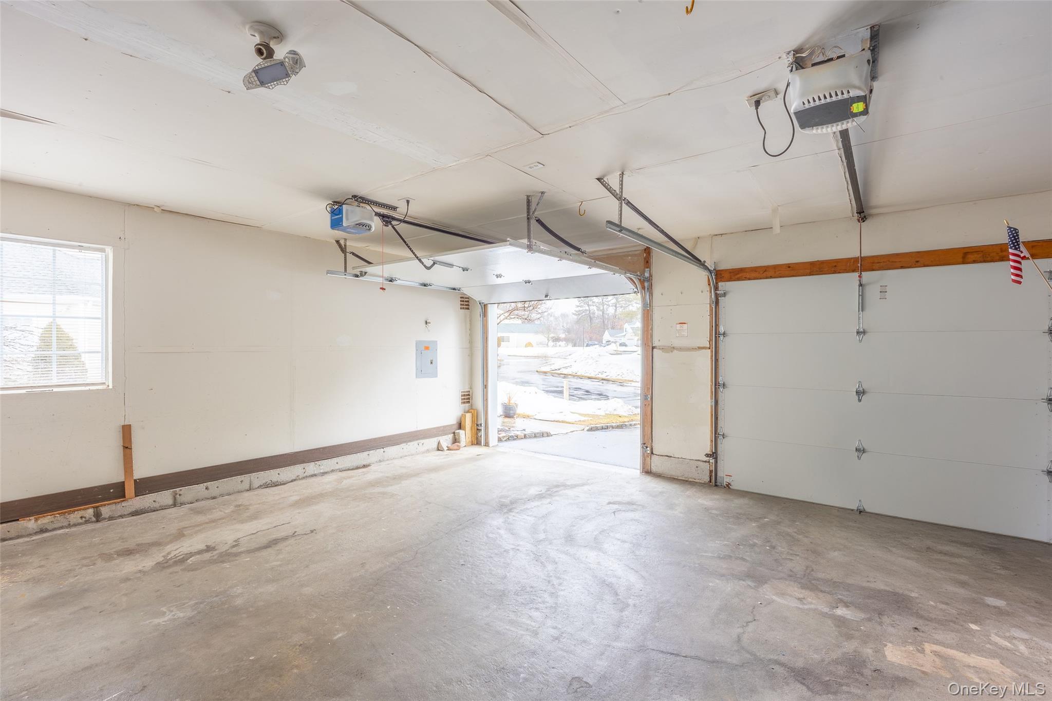 168 Gothic Circle, Manorville, NY 11949