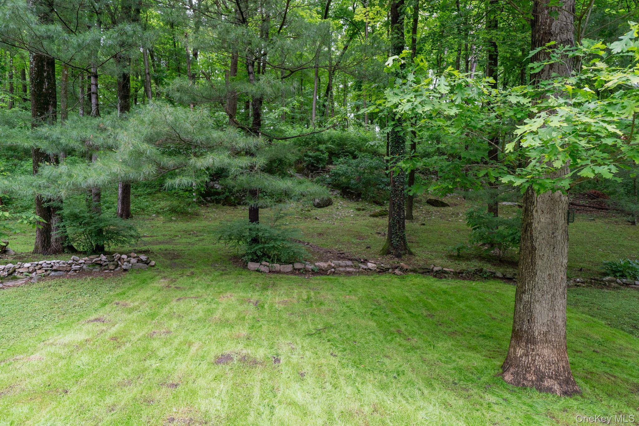 41 Mountain Drive, Pleasant Valley, NY 12569