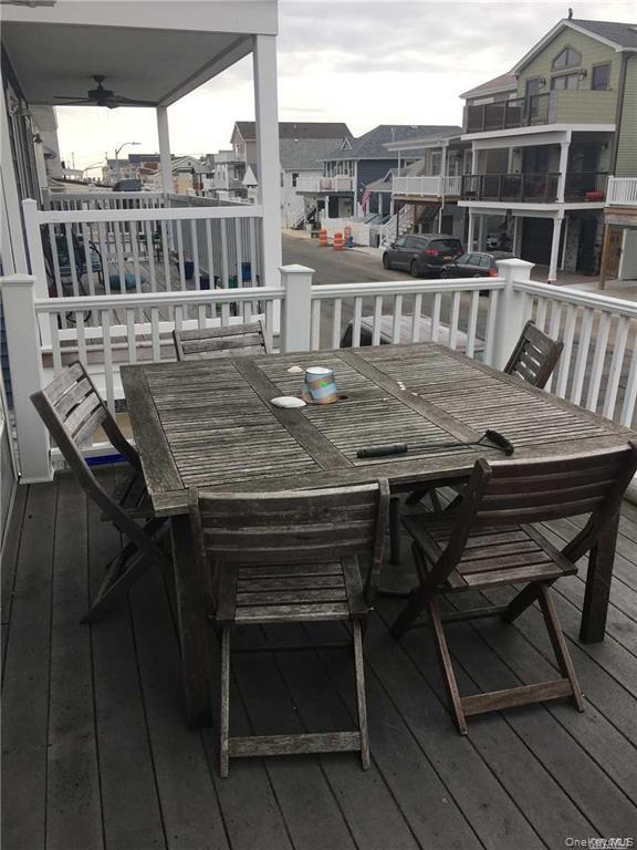 86 Minnesota Avenue # Upper, Long Beach, NY 11561