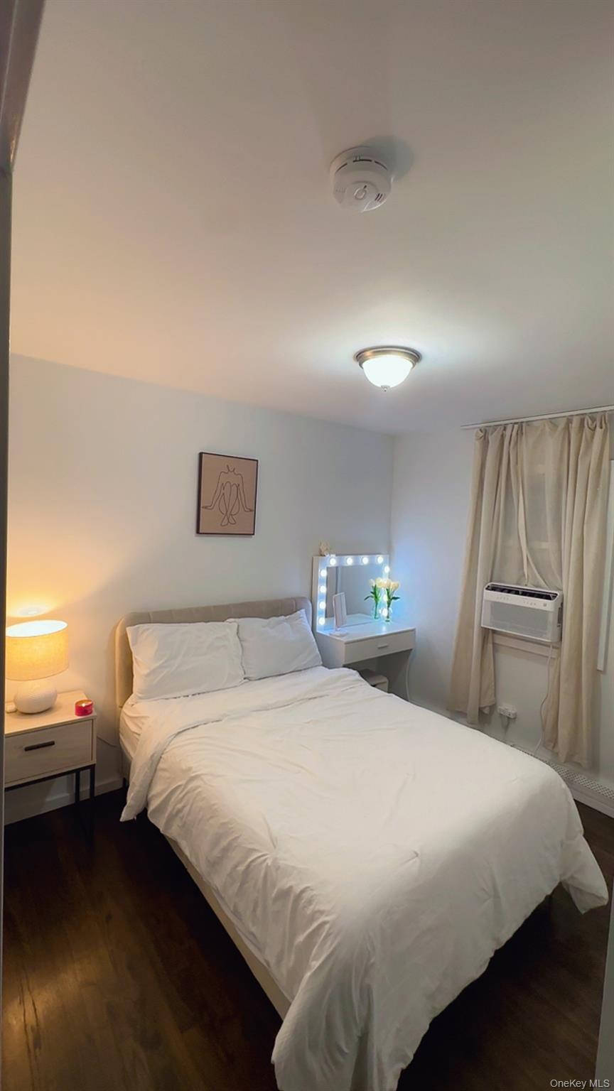 160 Pacific Street, Copiague, NY 11726