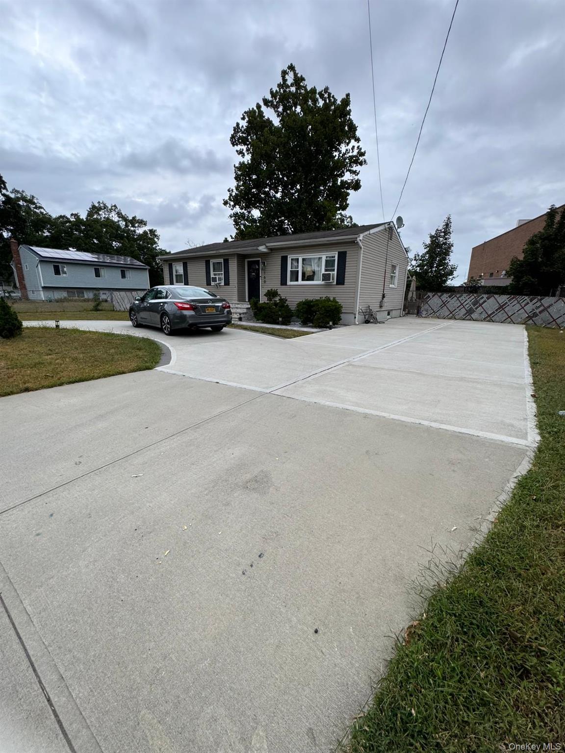 160 Pacific Street, Copiague, NY 11726