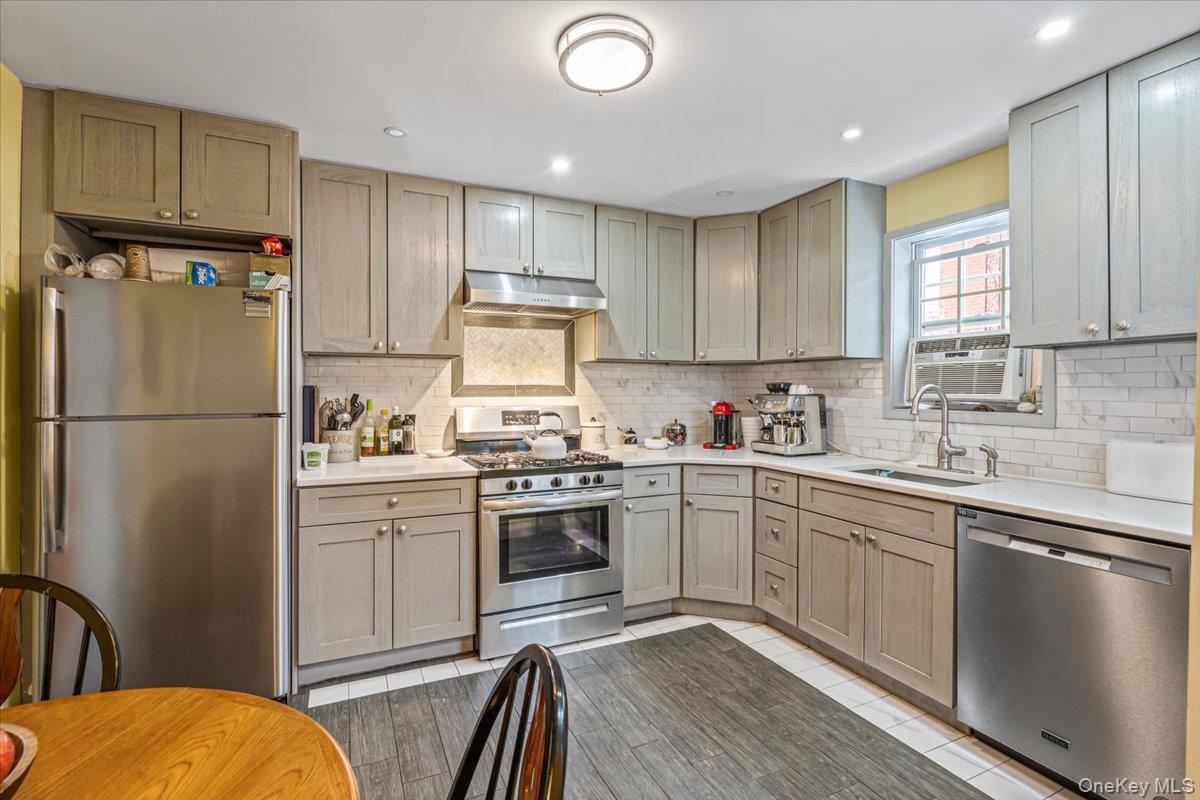 2943 143rd Street, Flushing, NY 11354