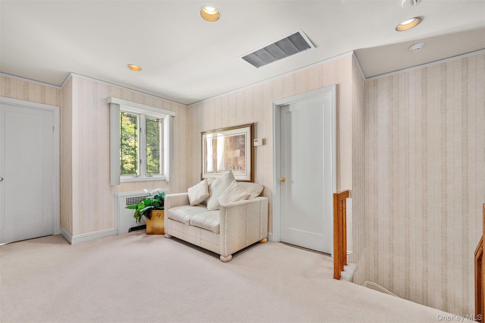 23 Parkside Drive, Great Neck, NY 11021