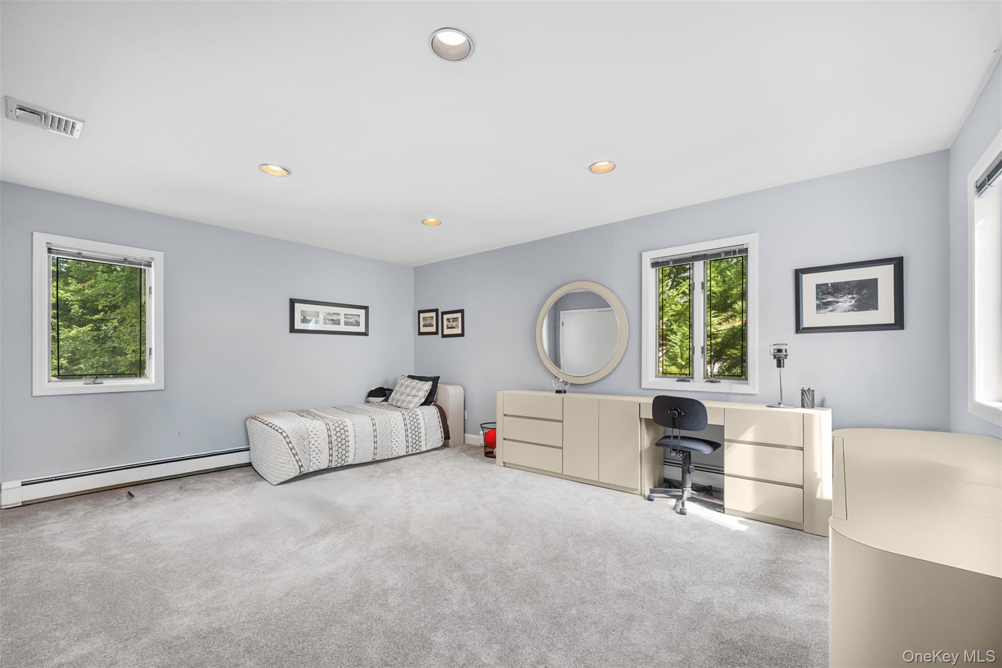 23 Parkside Drive, Great Neck, NY 11021