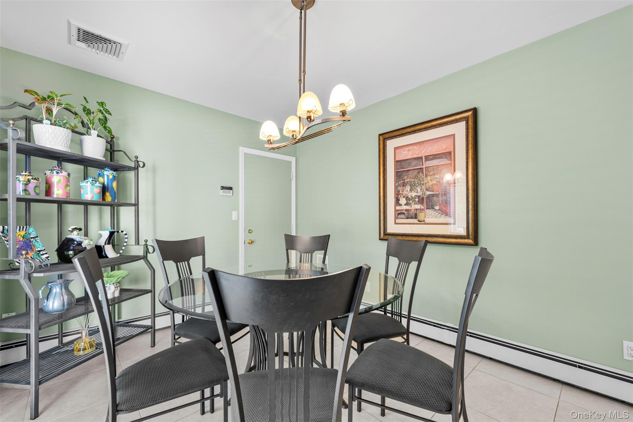 23 Parkside Drive, Great Neck, NY 11021