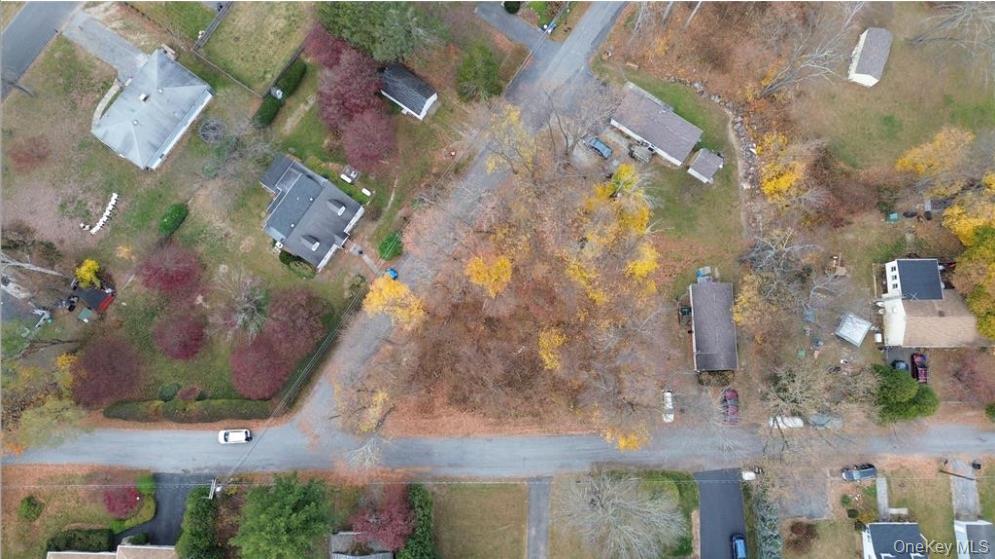 14 Hawthorne Road, Carmel, NY 10512