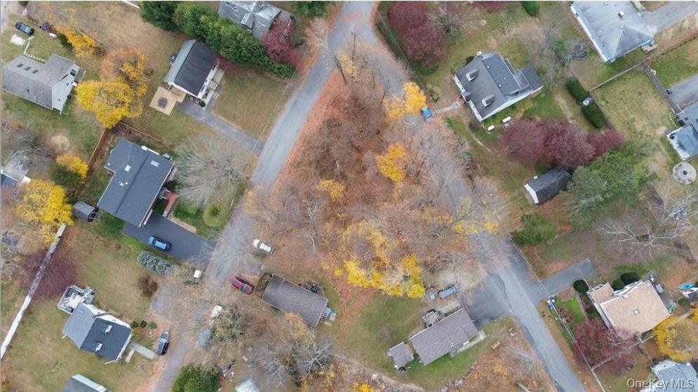 14 Hawthorne Road, Carmel, NY 10512