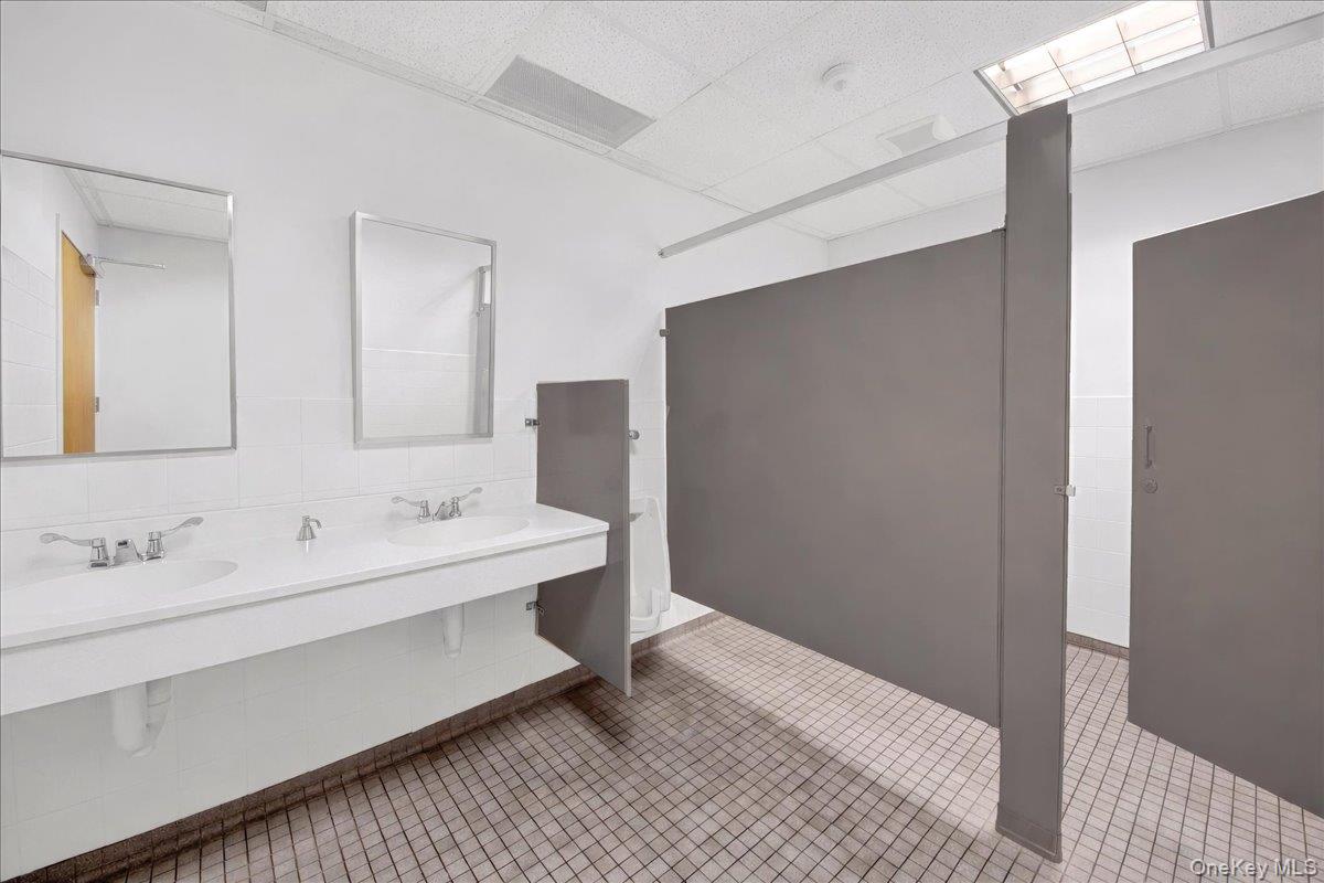 1981 Central Park Avenue, Yonkers, NY 10710