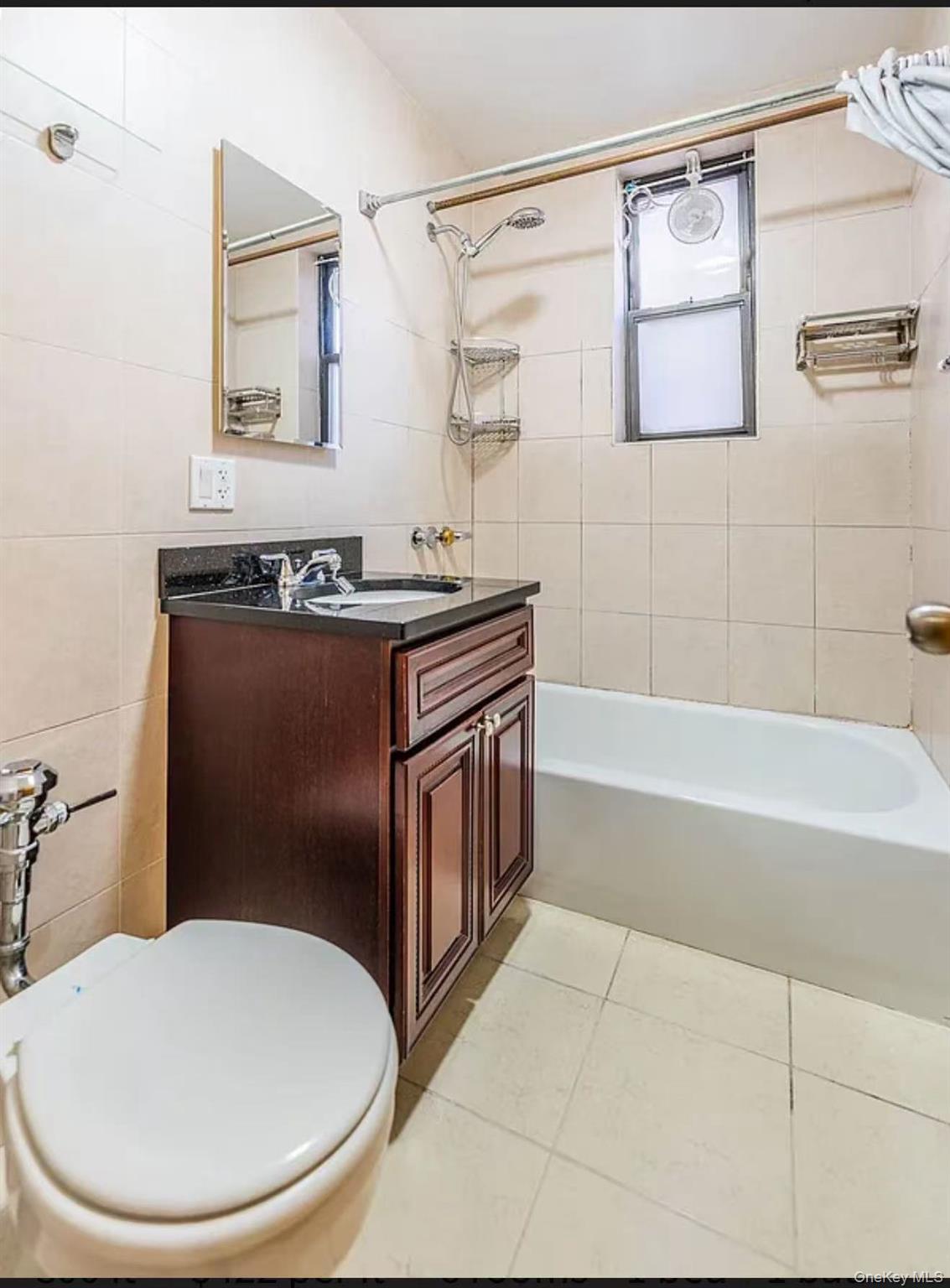 4018 Hampton Street # 2D, Elmhurst, NY 11373