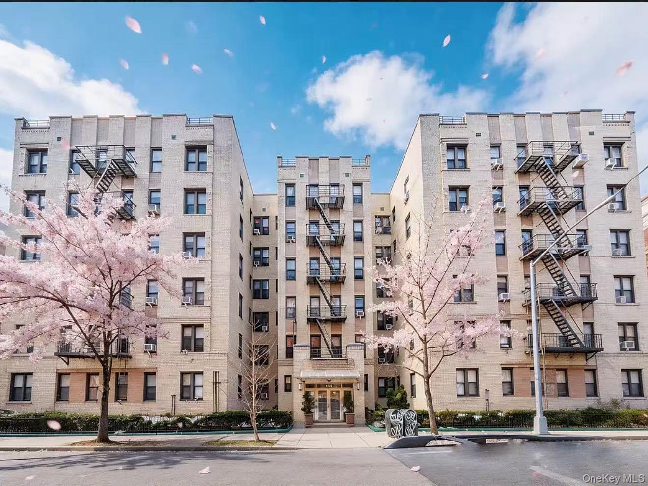 4018 Hampton Street # 2D, Elmhurst, NY 11373