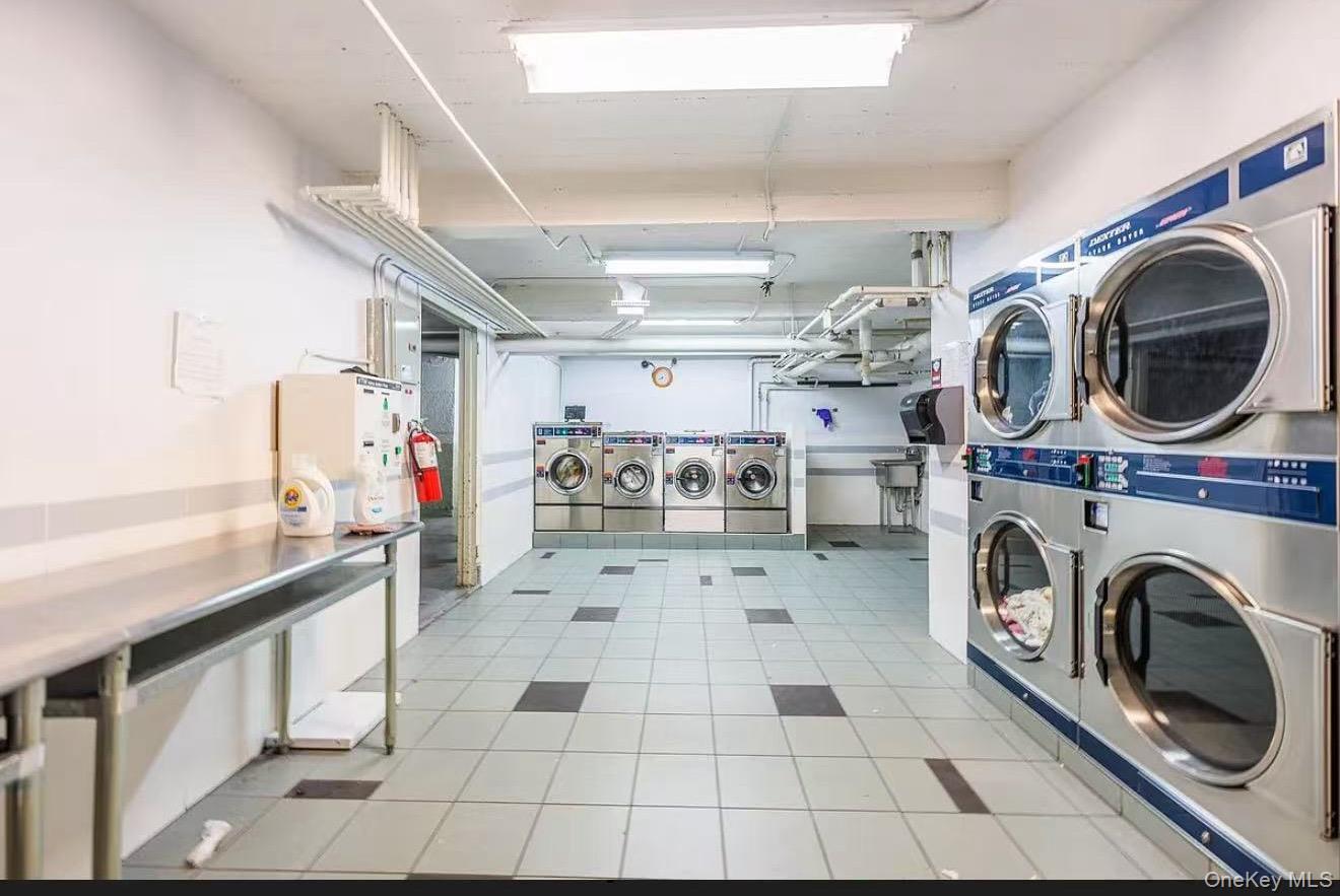 4018 Hampton Street # 2D, Elmhurst, NY 11373