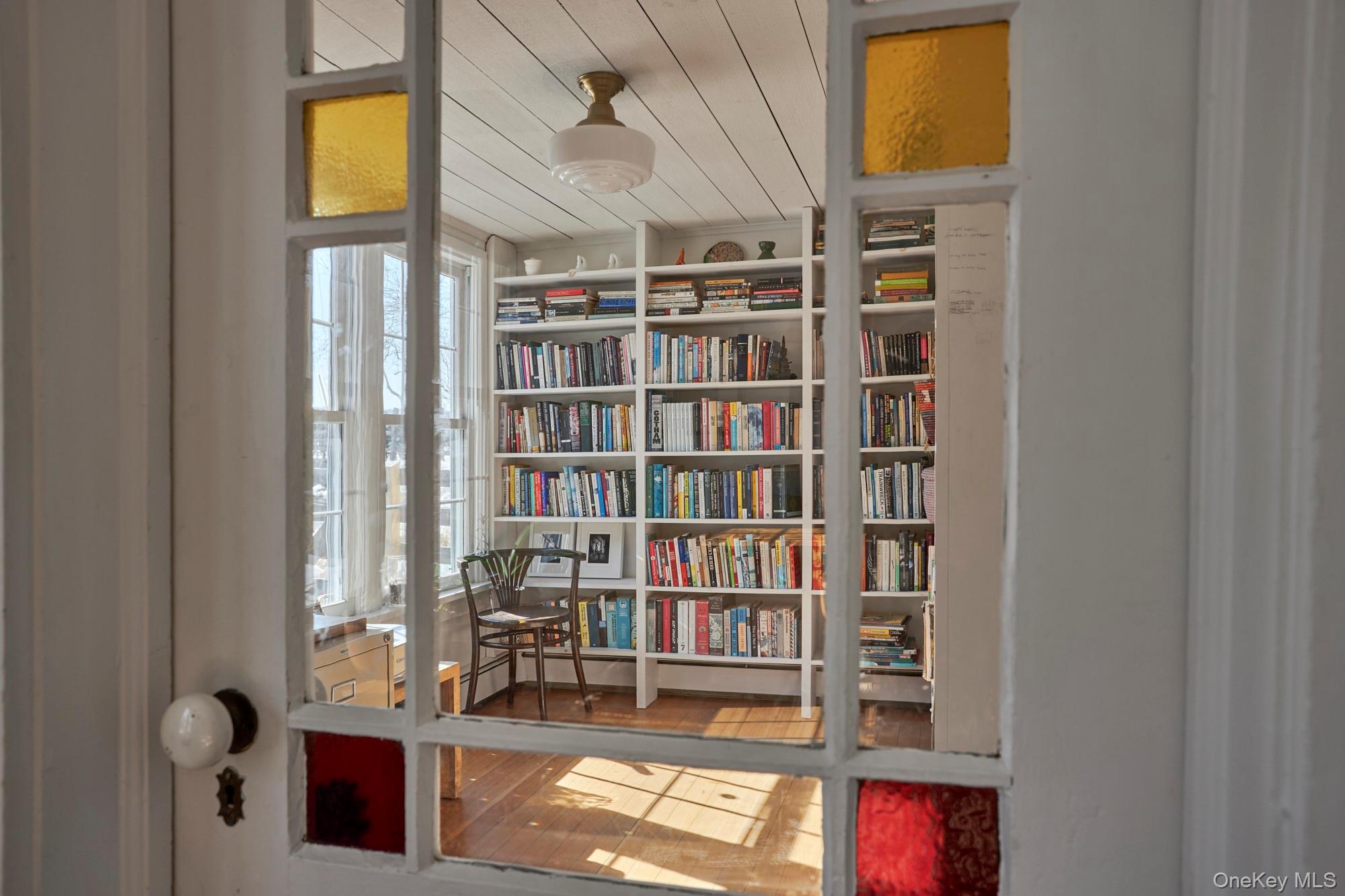 41 Grinnell Street, Rhinecliff, NY 12574