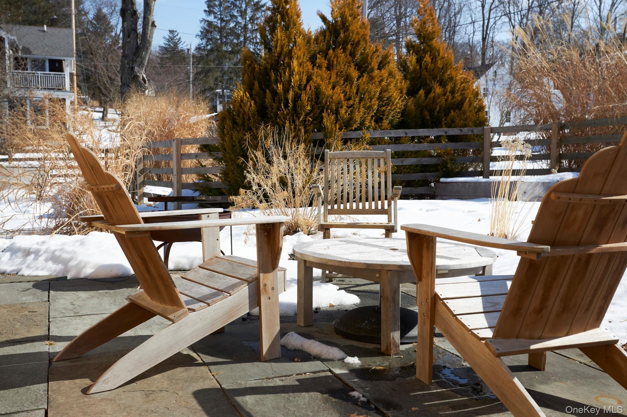 41 Grinnell Street, Rhinecliff, NY 12574