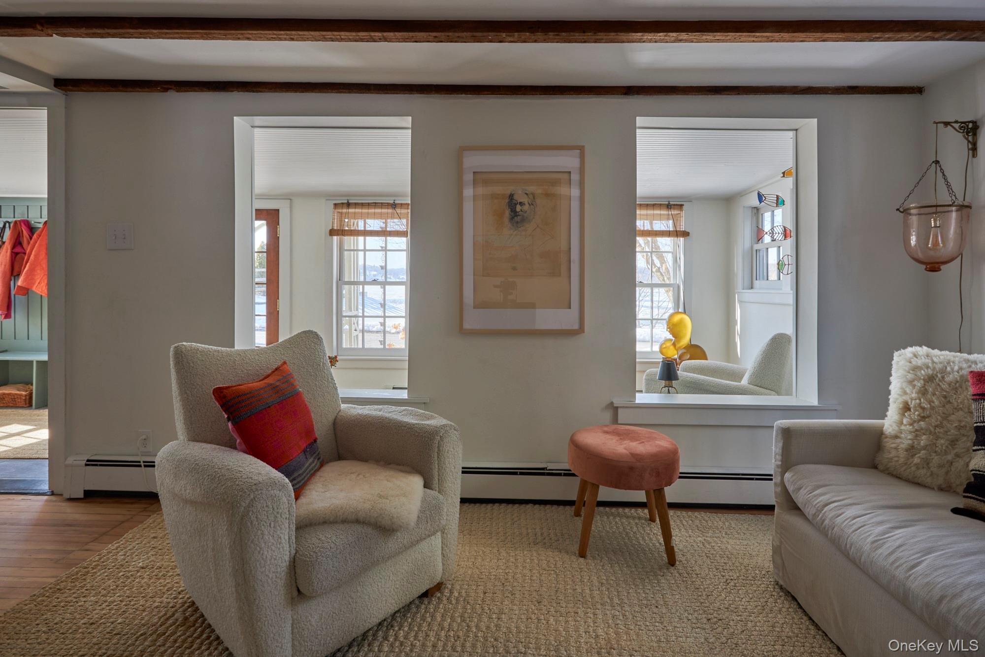 41 Grinnell Street, Rhinecliff, NY 12574