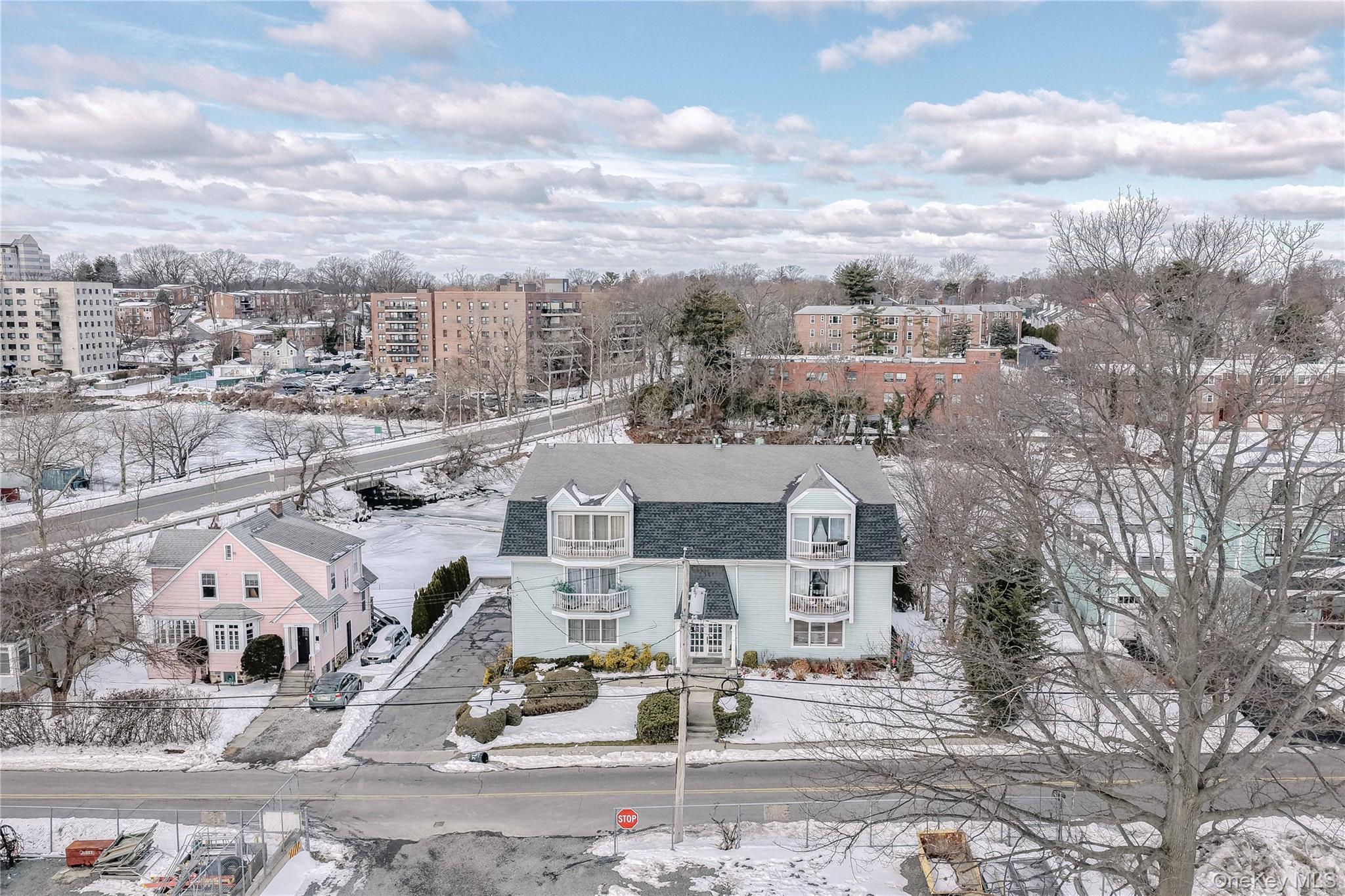 37 Harbor Lane, New Rochelle, NY 10805