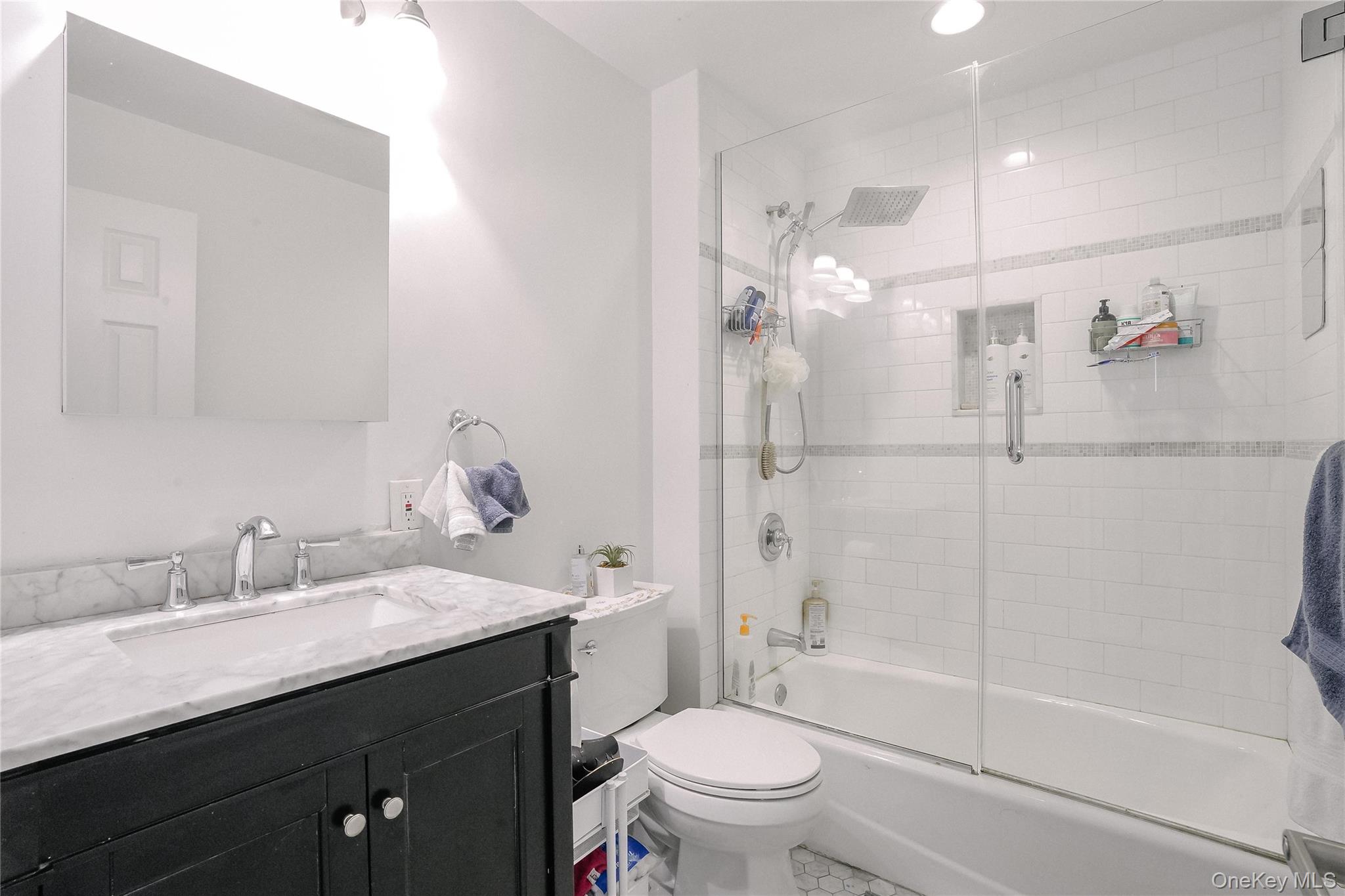 37 Harbor Lane, New Rochelle, NY 10805