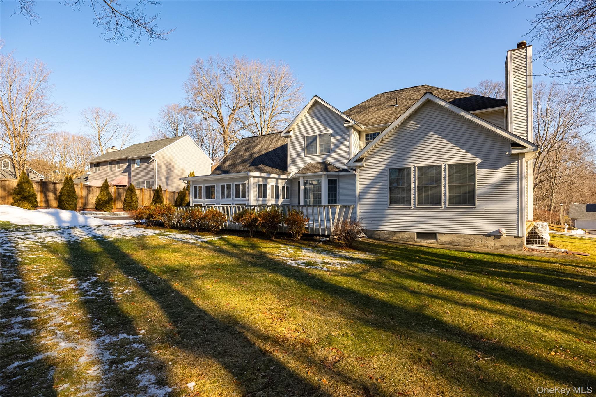 8 Toms Way, Poughkeepsie, NY 12603