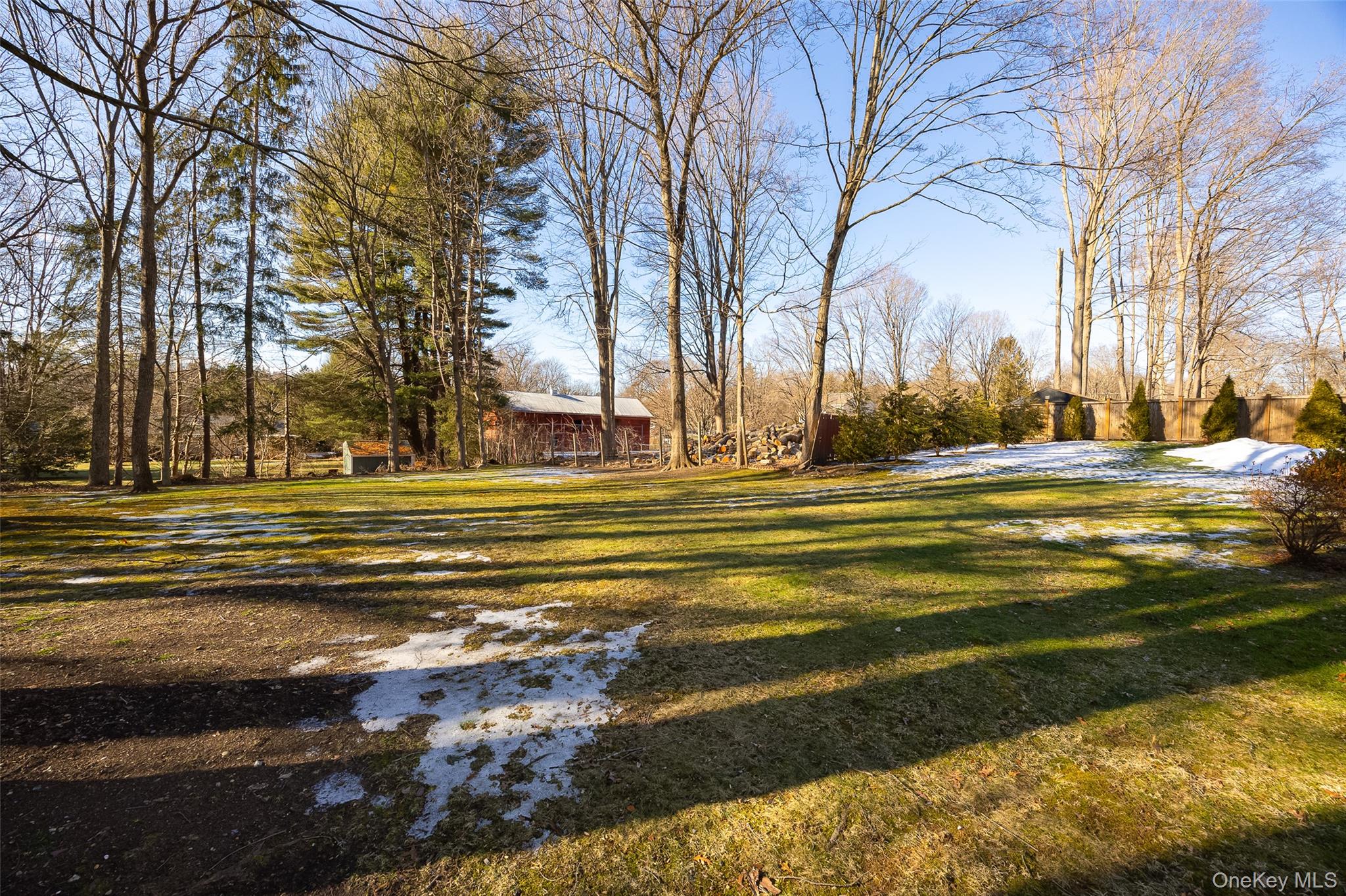 8 Toms Way, Poughkeepsie, NY 12603