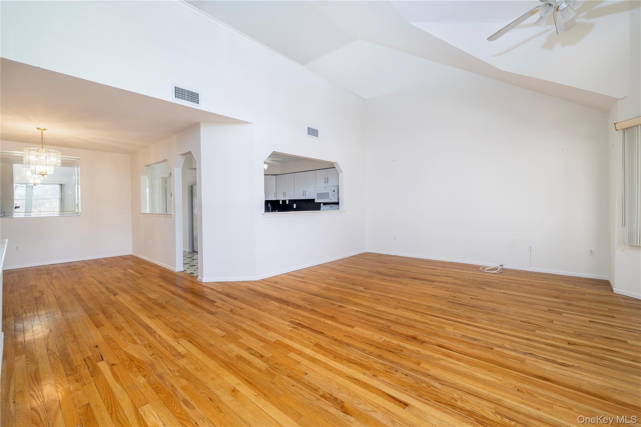 22 Ridgewood Drive, Wantagh, NY 11793