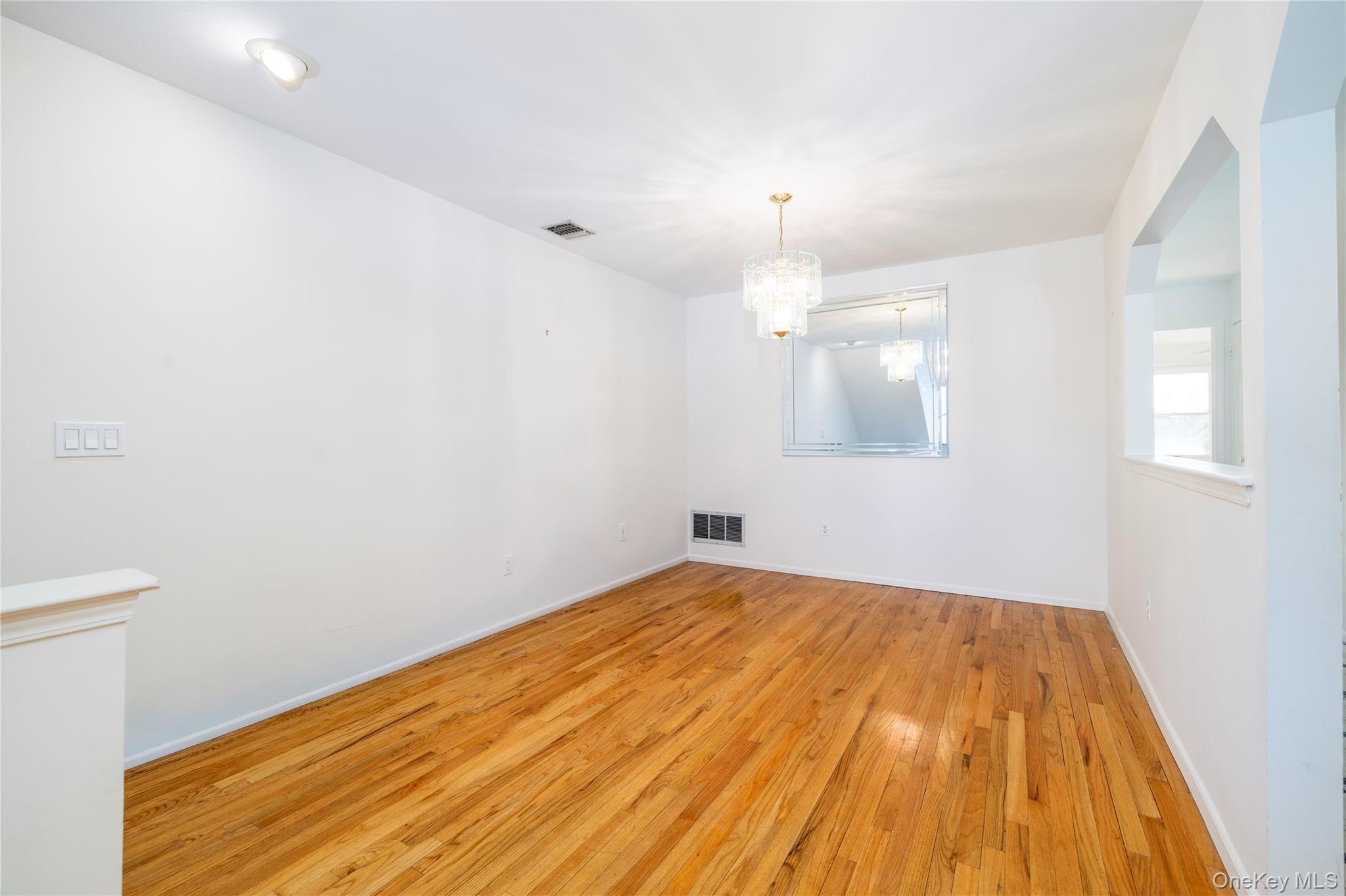 22 Ridgewood Drive, Wantagh, NY 11793