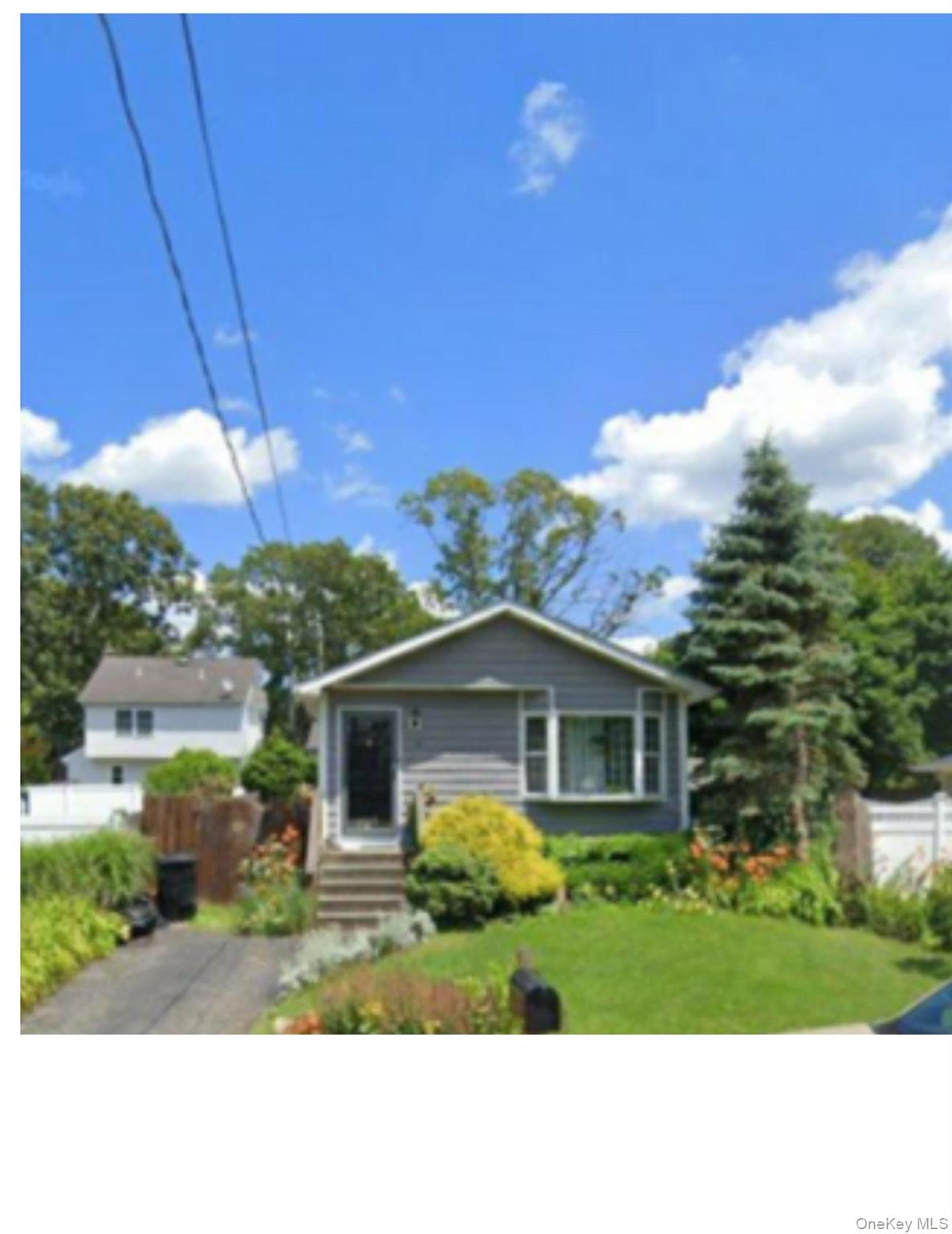 11 Olive Street, Lake Grove, NY 11755