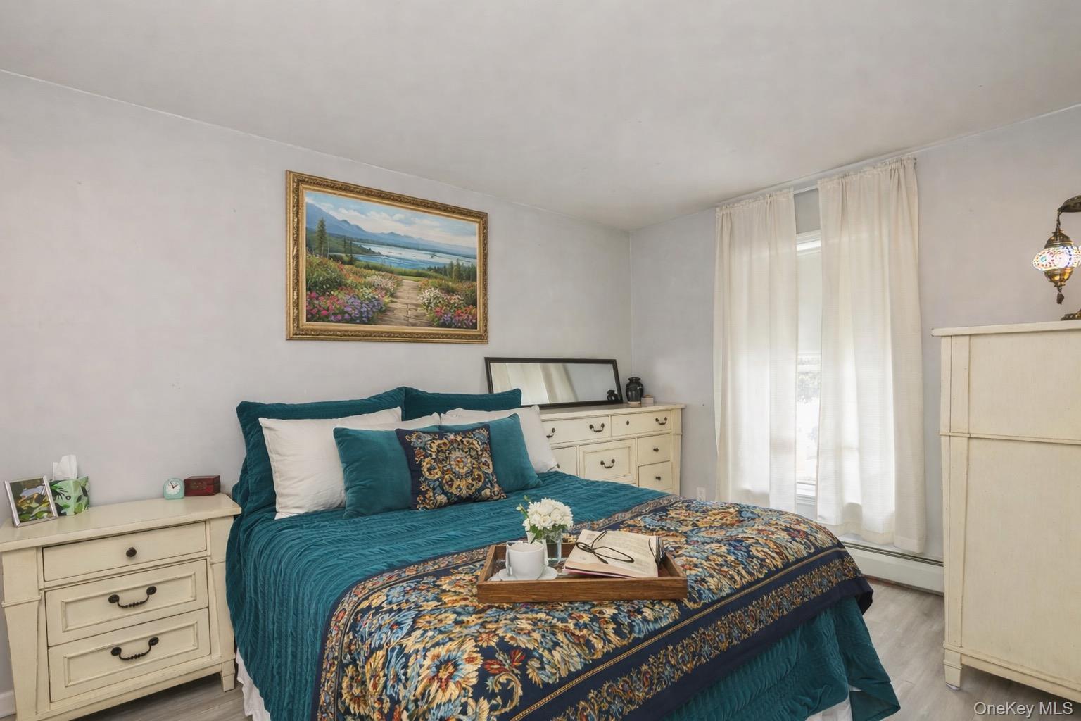 11 Olive Street, Lake Grove, NY 11755