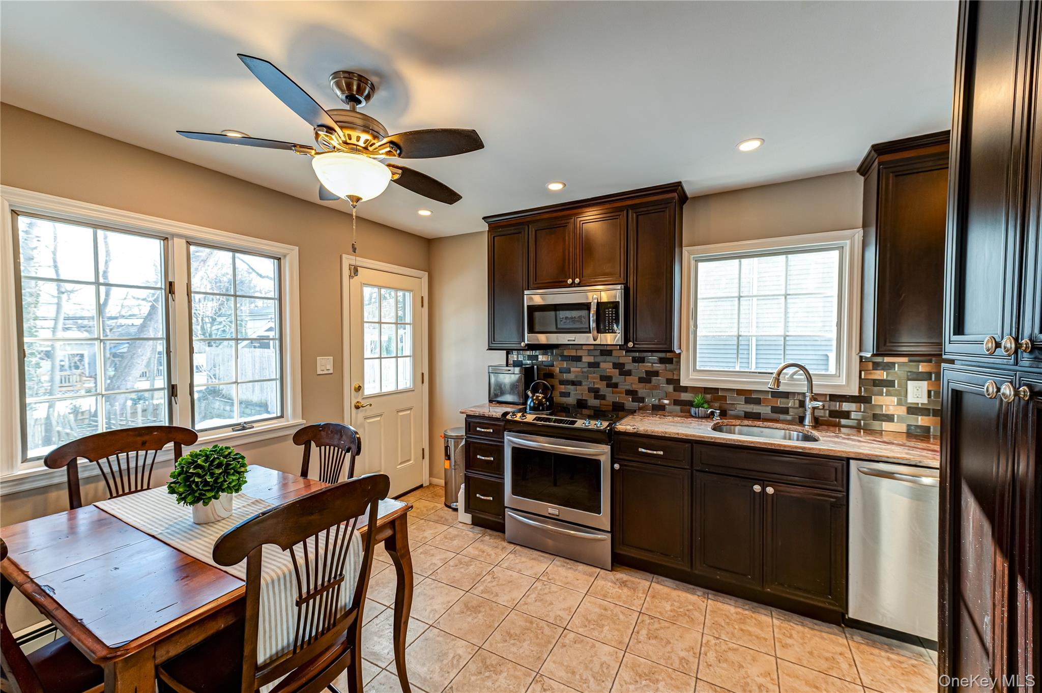 16 Landview Drive, Kings Park, NY 11754