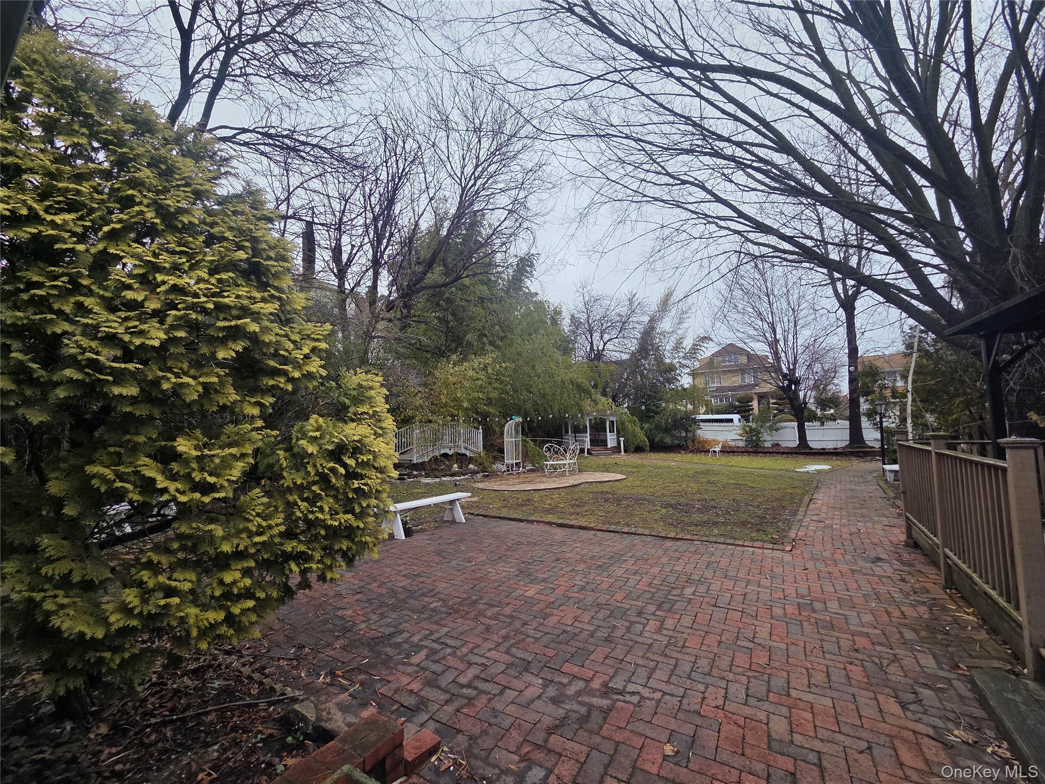 167-17 Northern Boulevard, Flushing, NY 11358