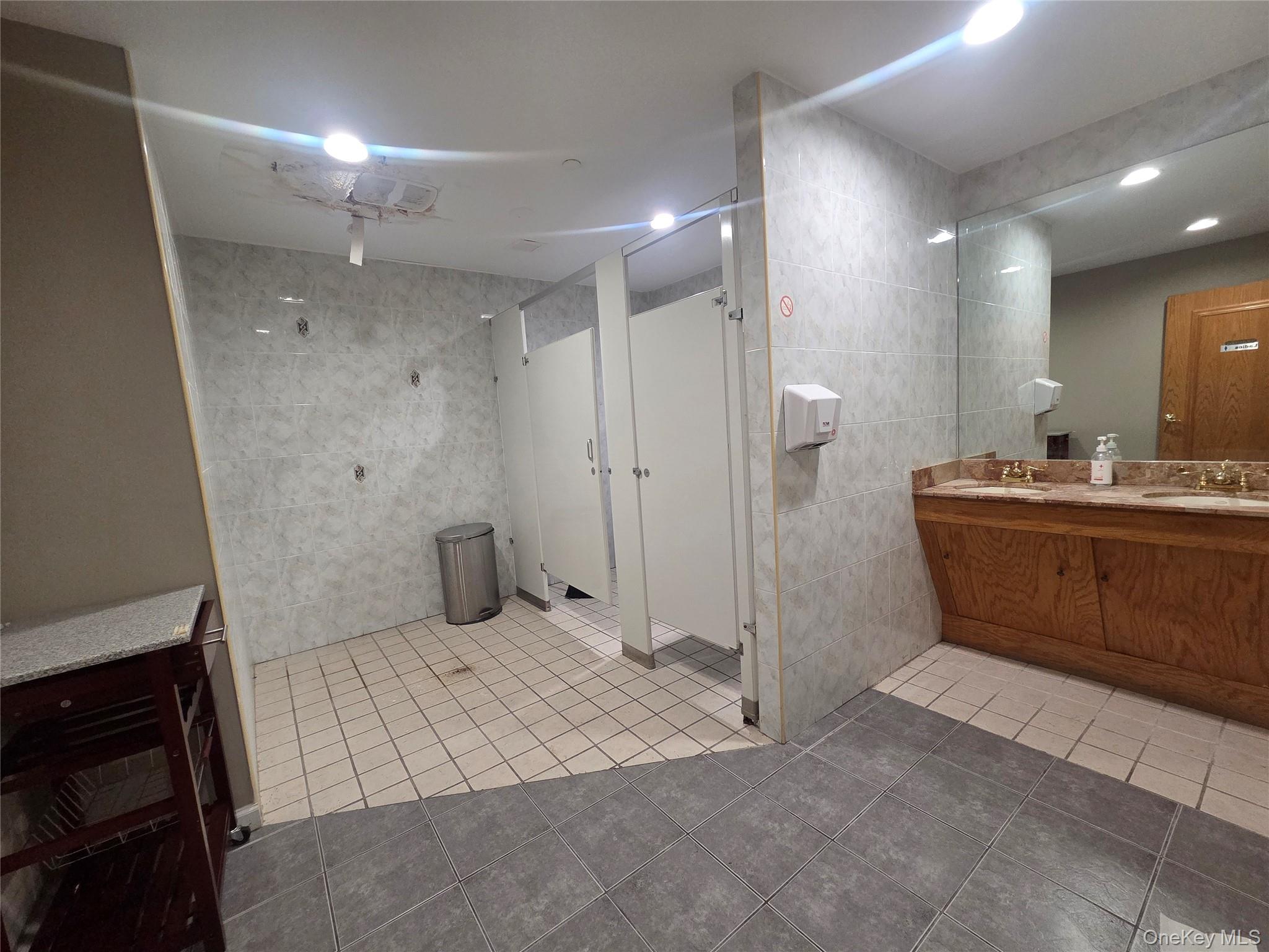 167-17 Northern Boulevard, Flushing, NY 11358