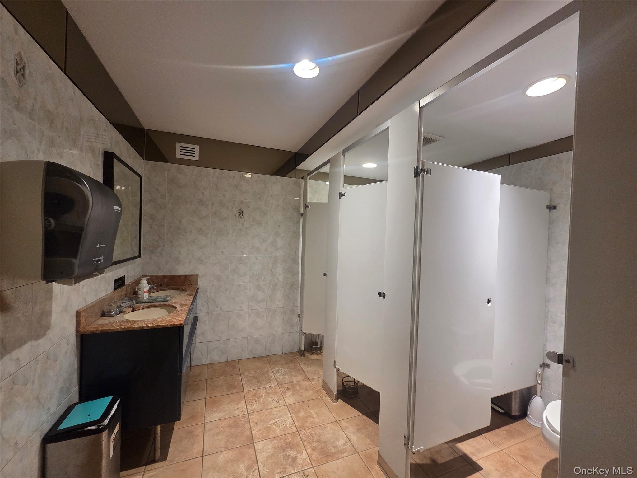 167-17 Northern Boulevard, Flushing, NY 11358