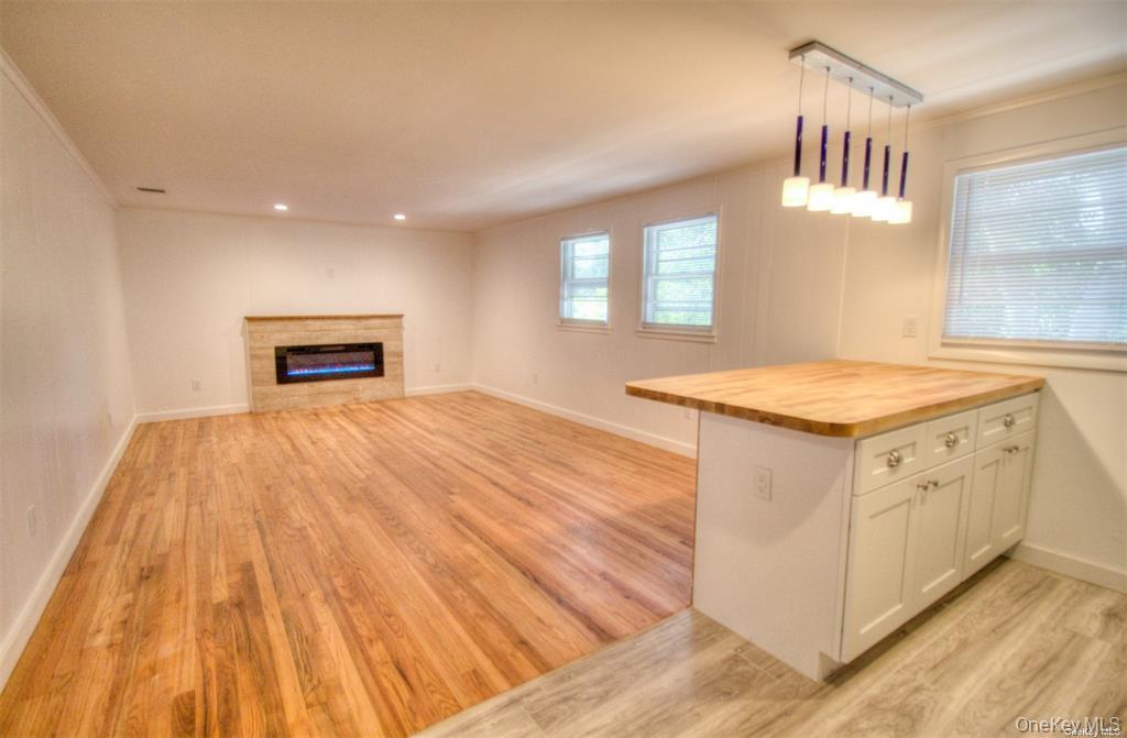 11 Pulaski Place # B, Port Washington, NY 11050