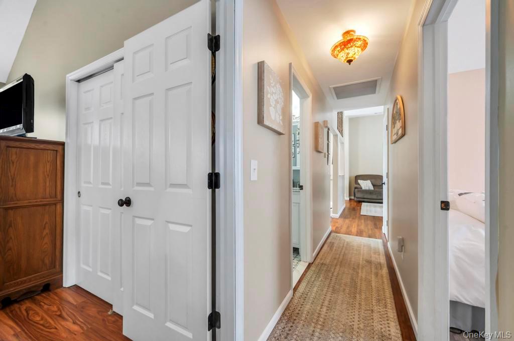 40 Great Rock Drive, Wading River, NY 11792