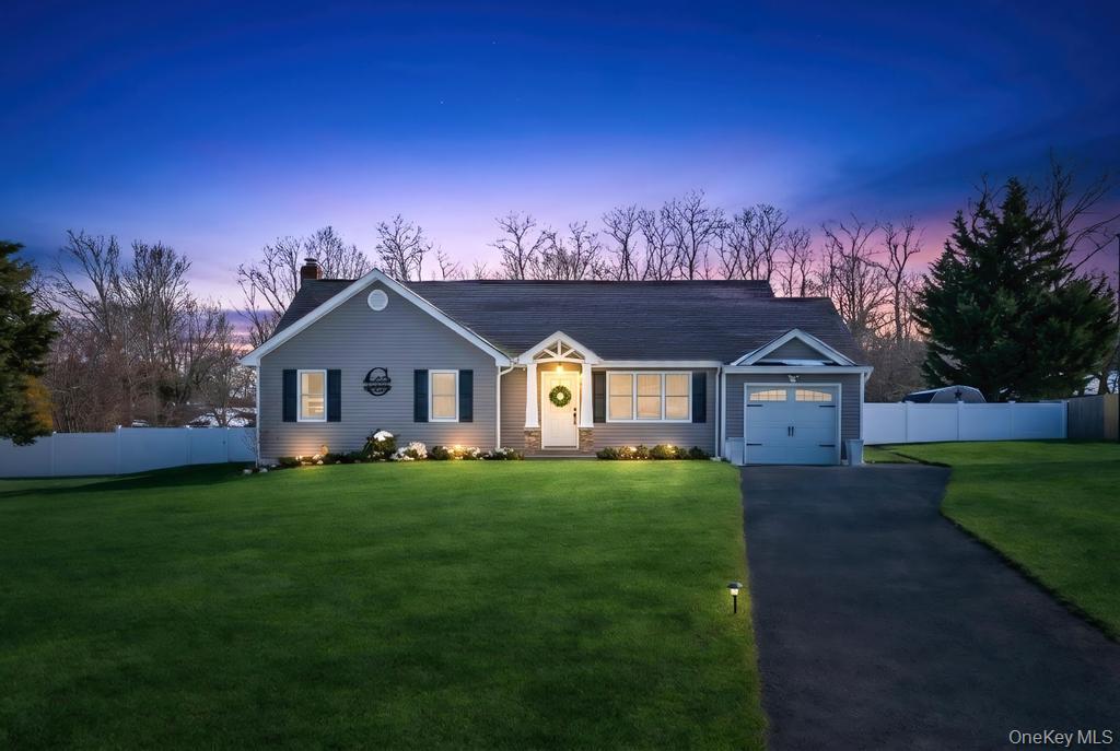 40 Great Rock Drive, Wading River, NY 11792