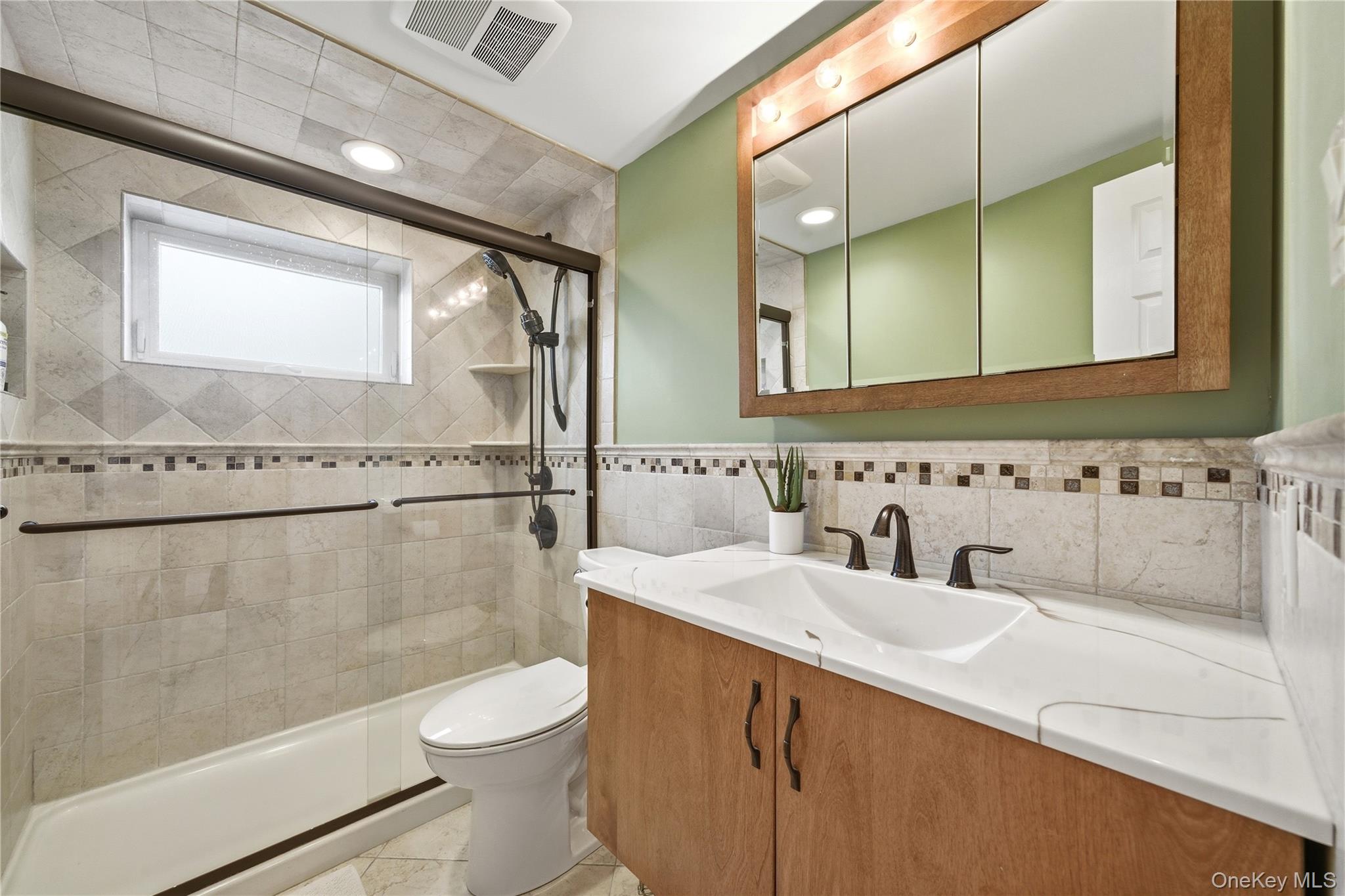 214 Ralph Avenue, Babylon, NY 11702