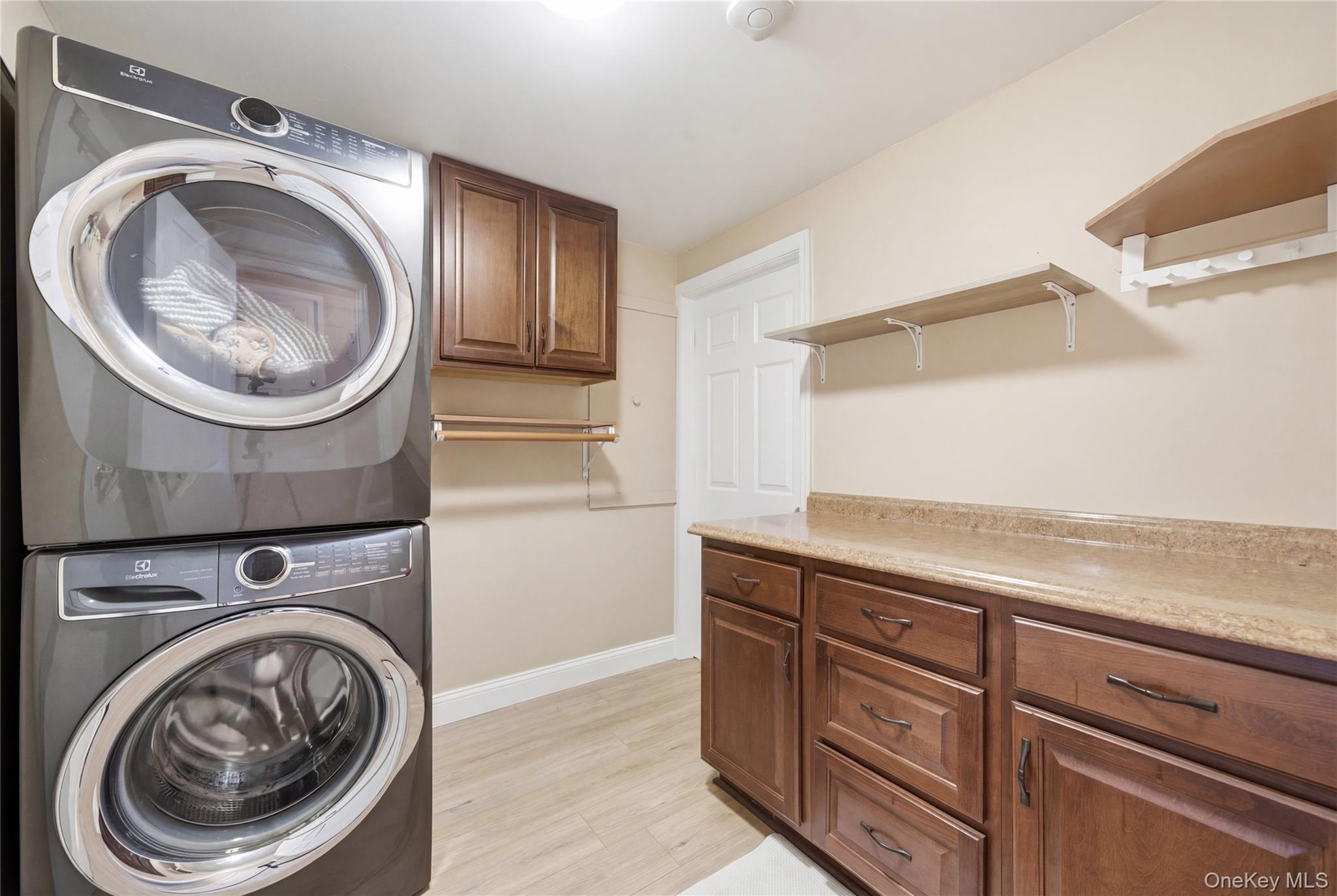 214 Ralph Avenue, Babylon, NY 11702