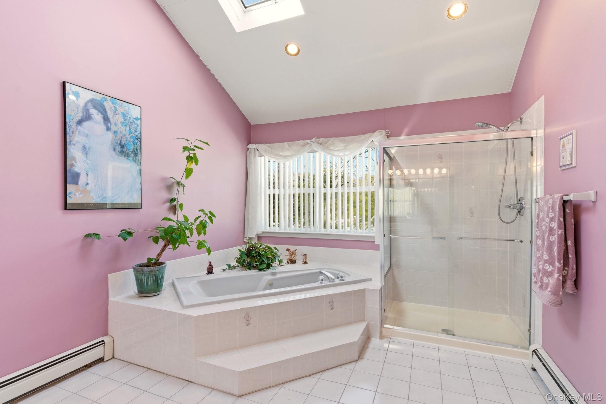 15 Alyssa Court, Holbrook, NY 11741