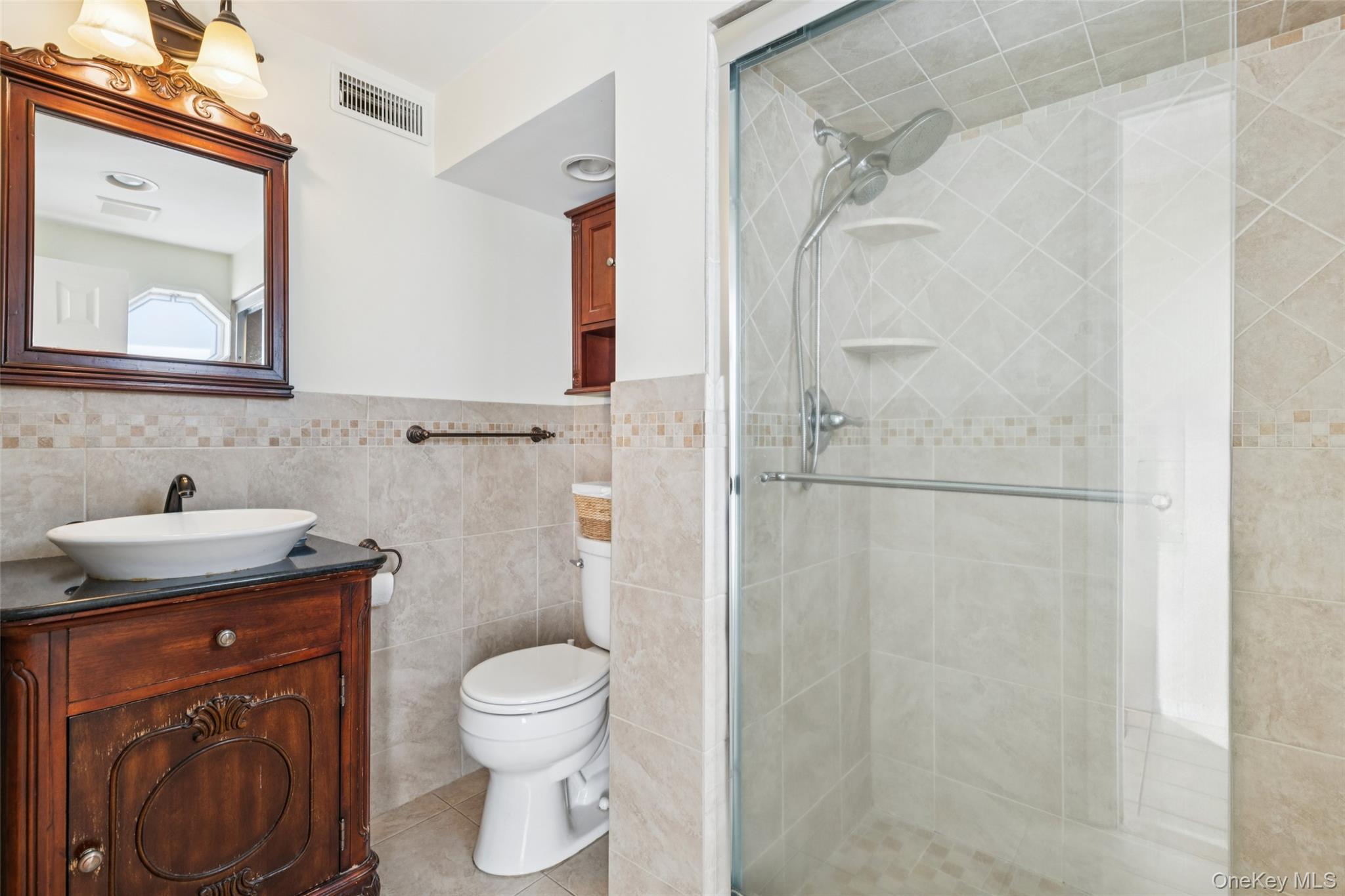 33 Fairlawn Lane, Centereach, NY 11720