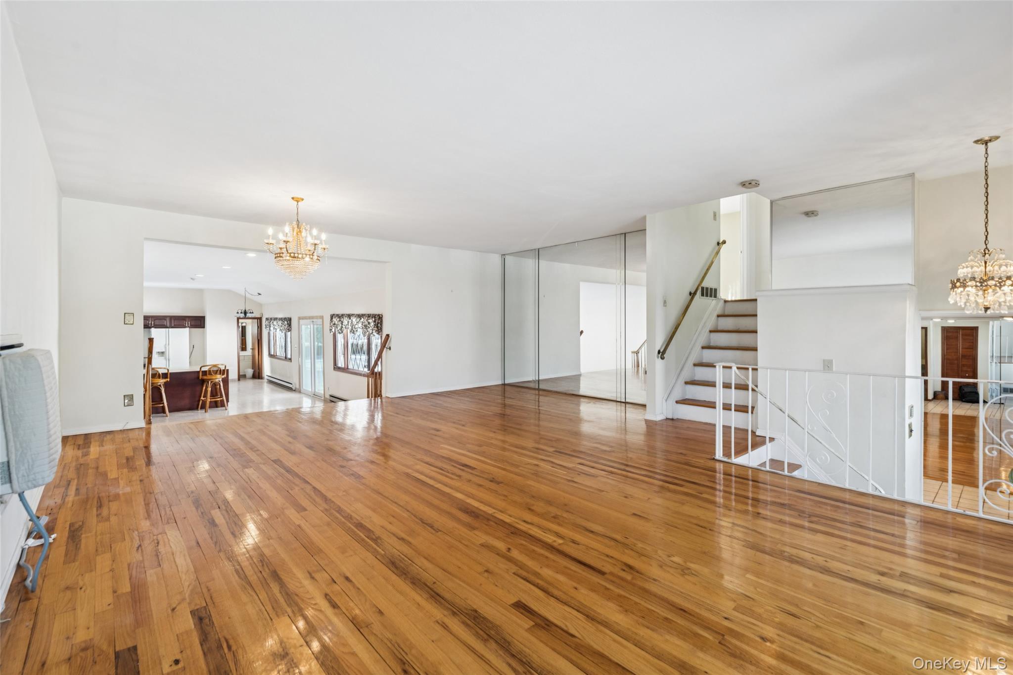 33 Fairlawn Lane, Centereach, NY 11720