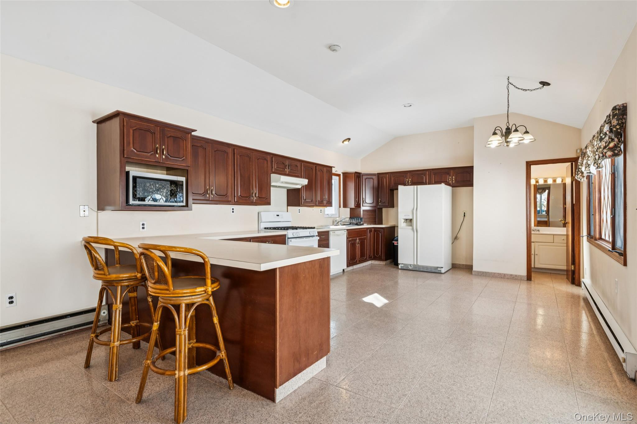 33 Fairlawn Lane, Centereach, NY 11720