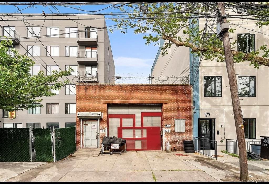 173 Veronica, Brooklyn, NY 11226