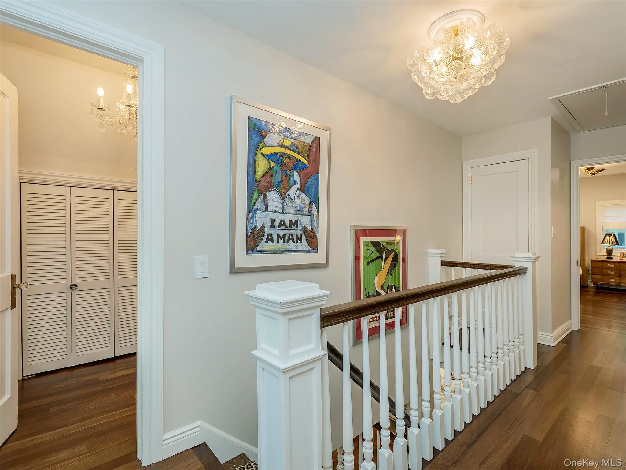 12 Winding Way, Sea Cliff, NY 11579