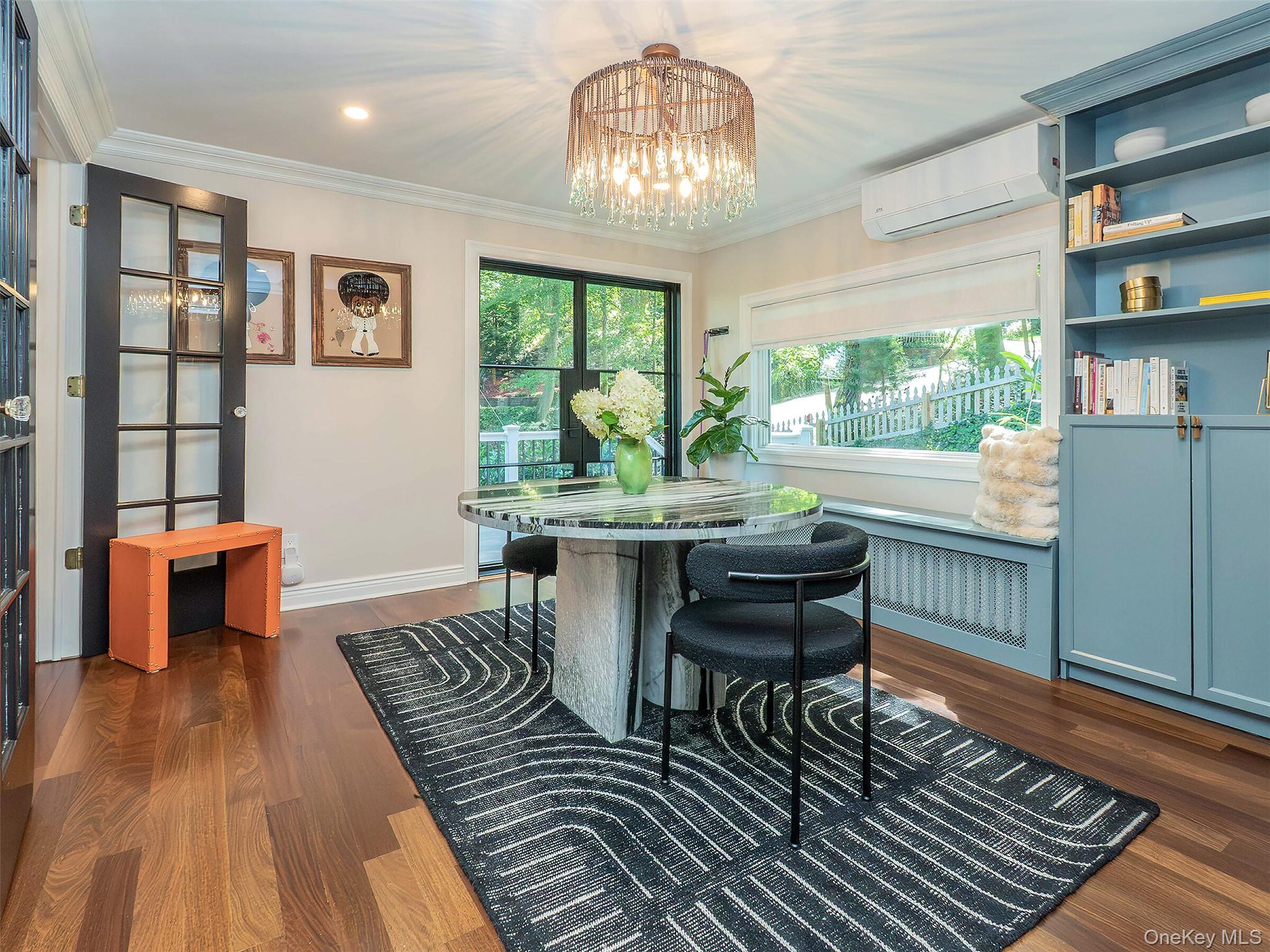 12 Winding Way, Sea Cliff, NY 11579