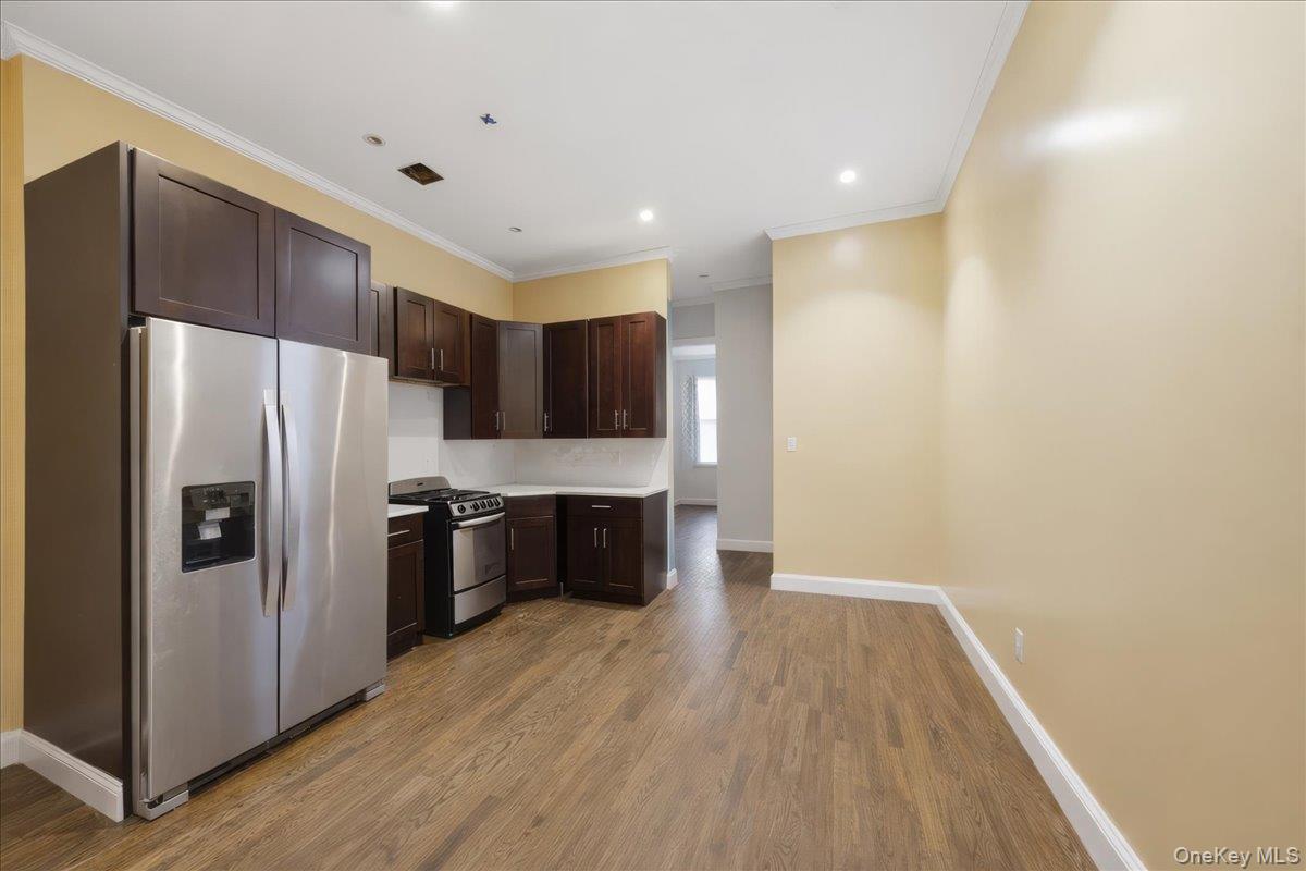 92 Elliott Avenue, Yonkers, NY 10705