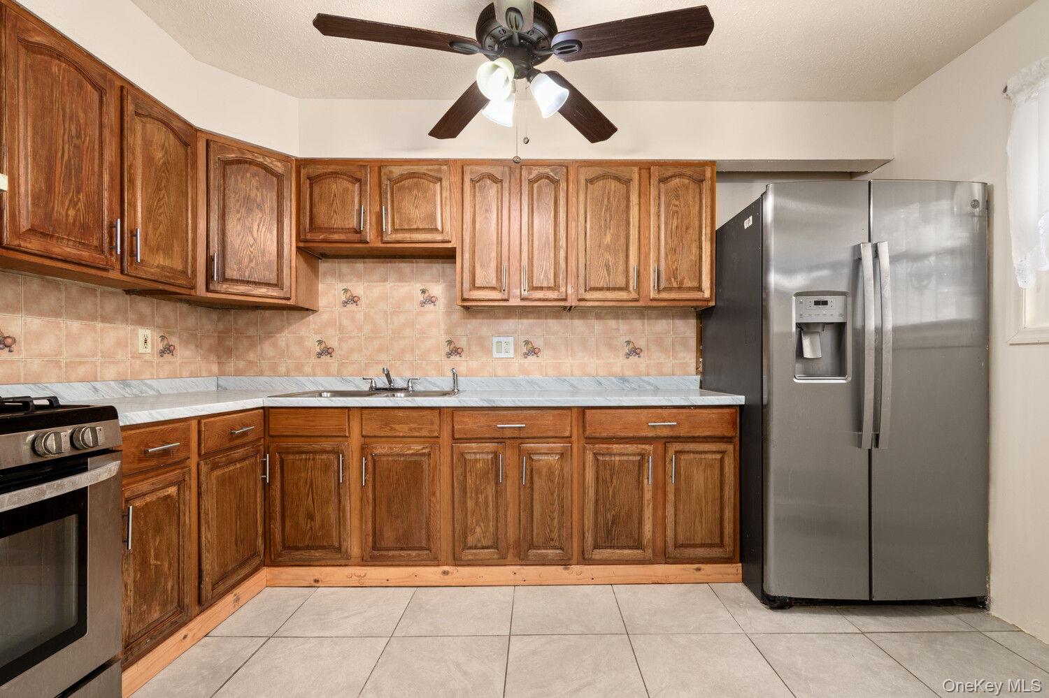 79 AMBOY Street, Brooklyn, NY 11212