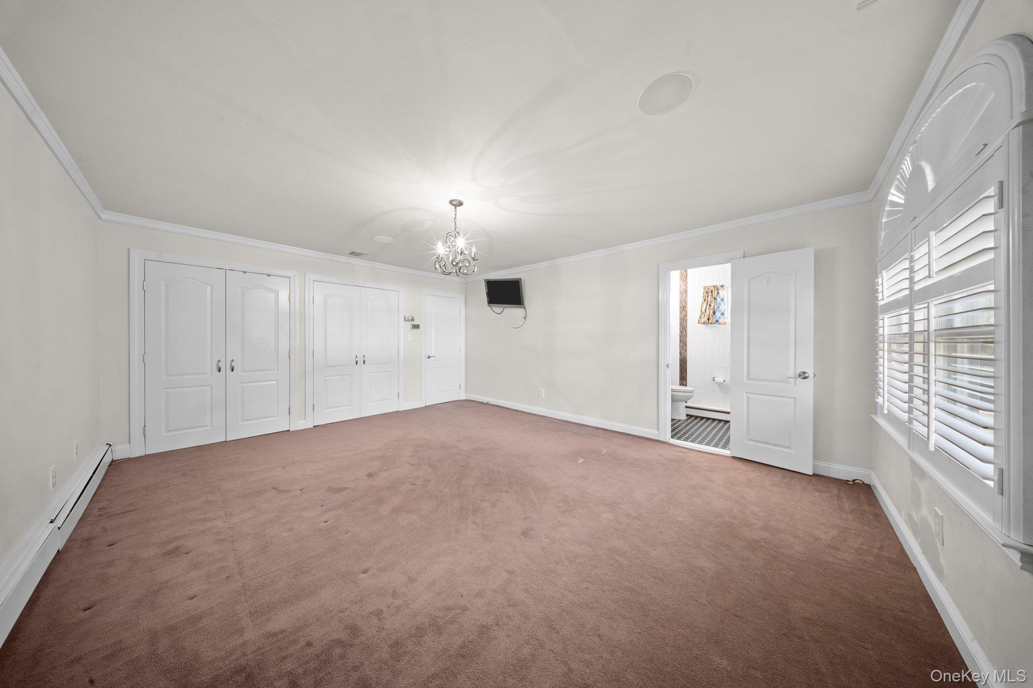 Lake Grove, NY 11755