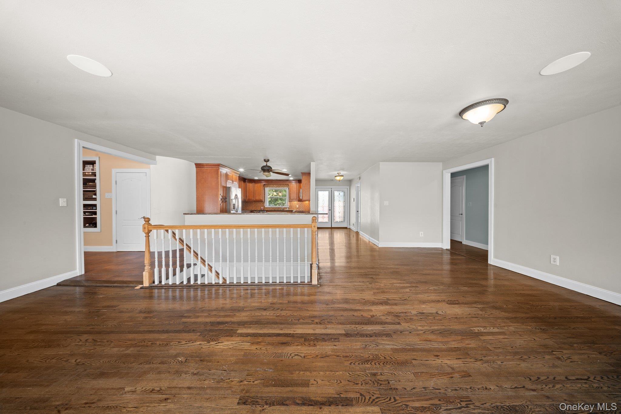 Lake Grove, NY 11755