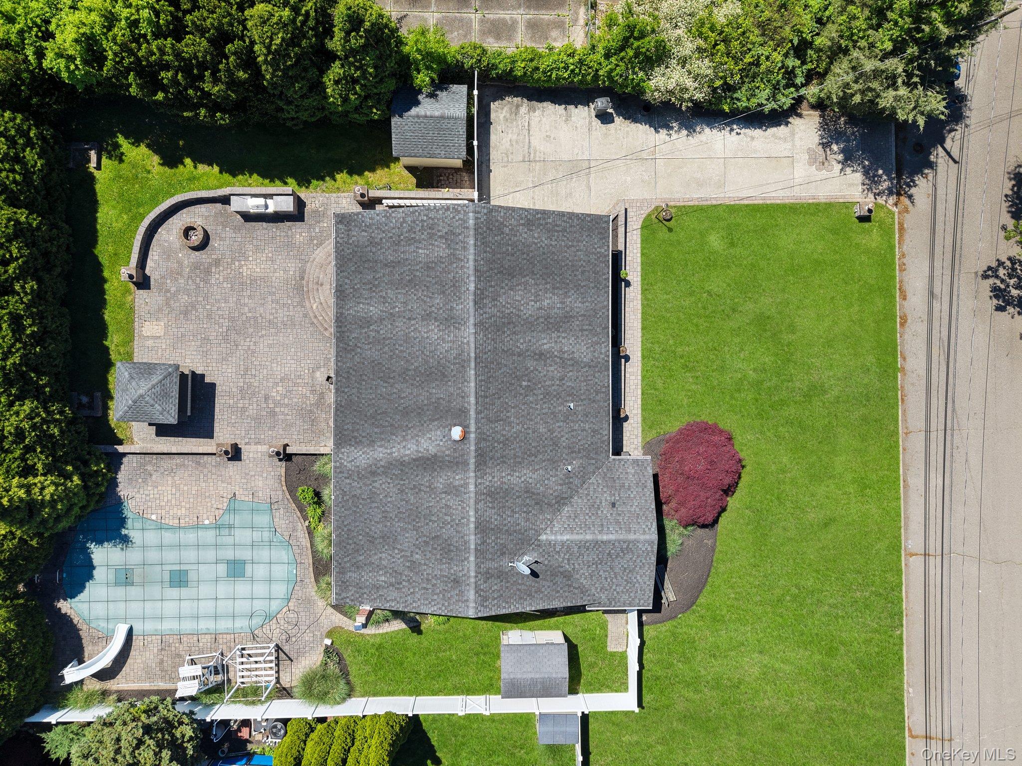 Lake Grove, NY 11755