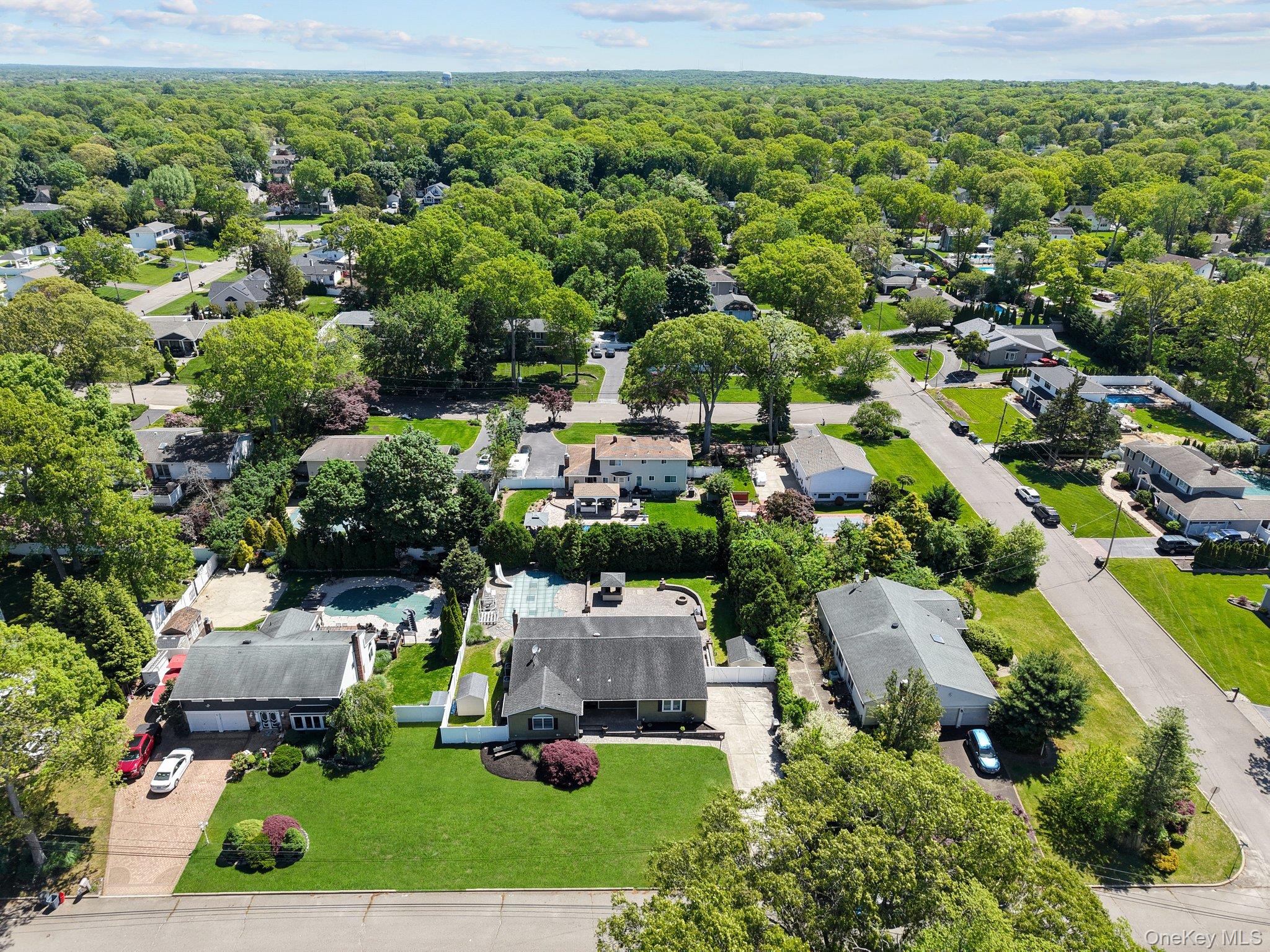 Lake Grove, NY 11755